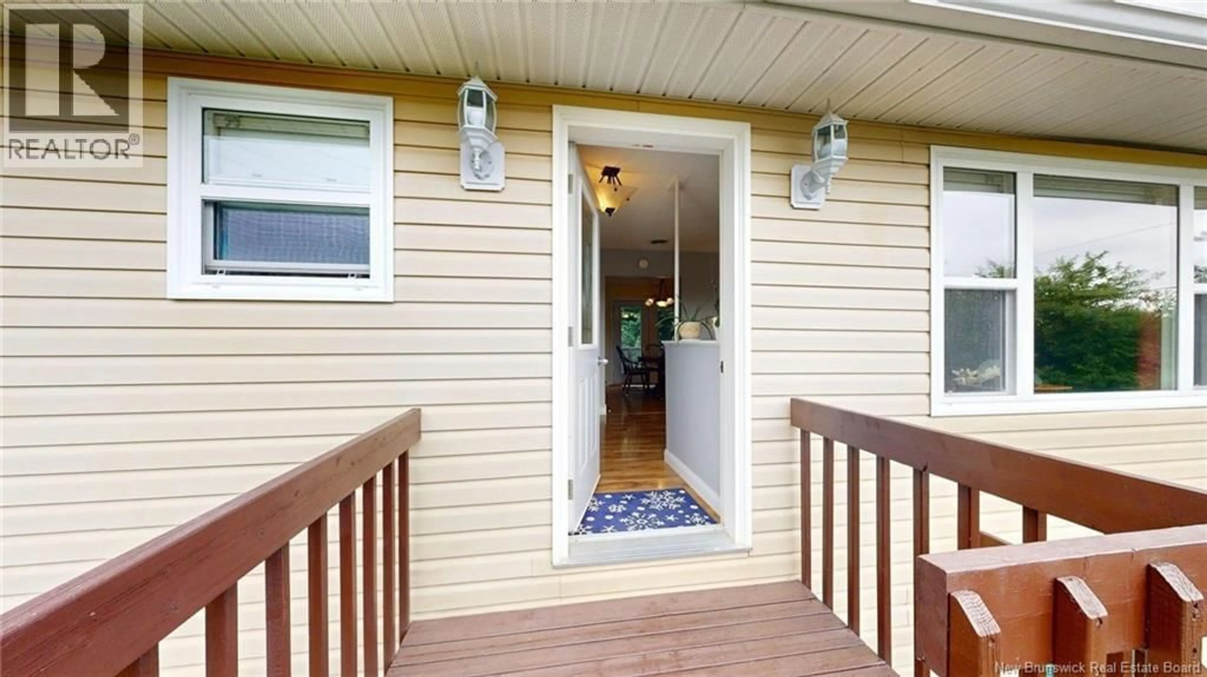 Indoor entryway for 125 OLD ROAD, Nauwigewauk New Brunswick E5N6Y1
