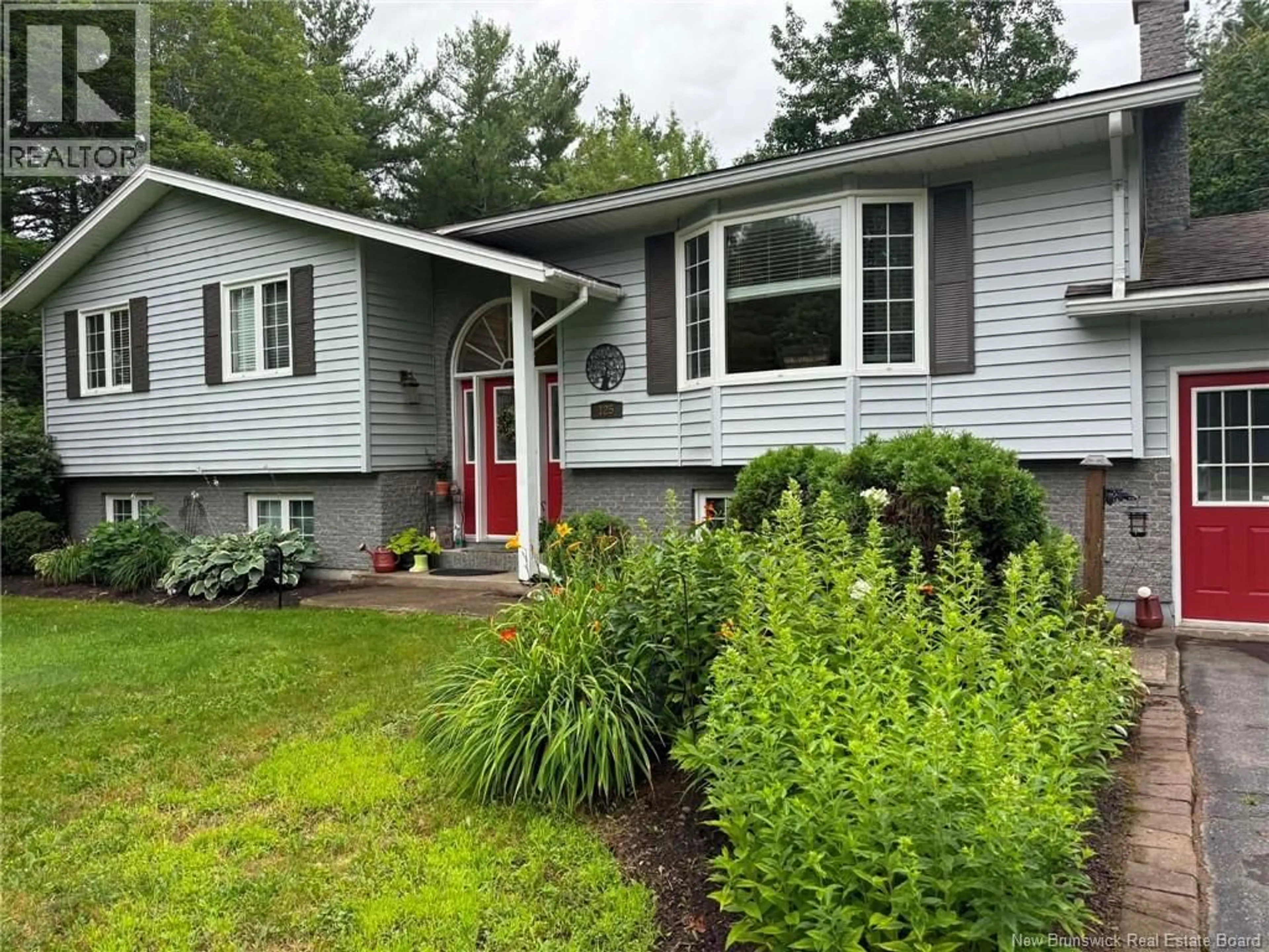 Home with vinyl exterior material, street for 125 TANAR STREET, Miramichi New Brunswick E1V6H5