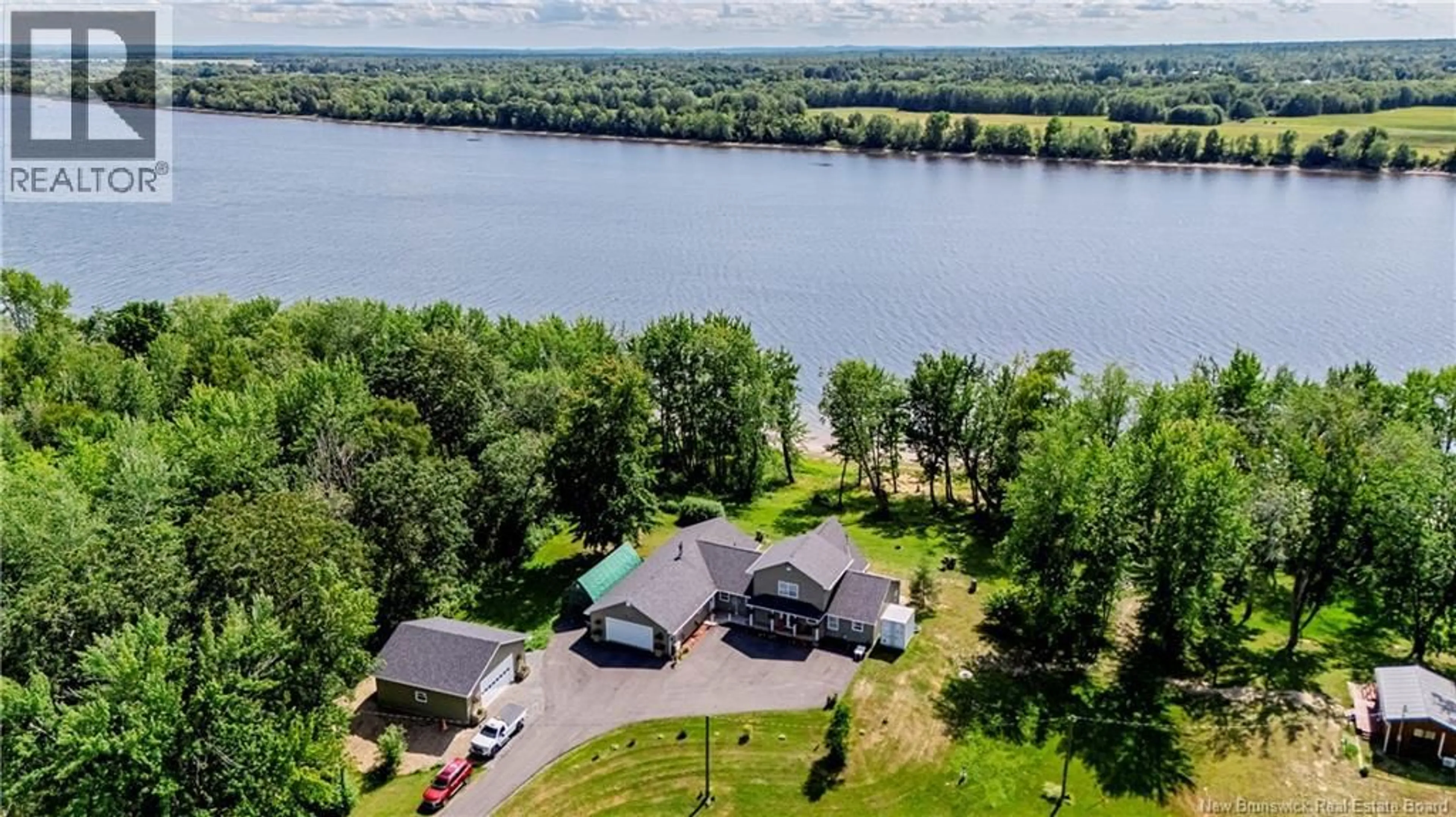 A pic from outside/outdoor area/front of a property/back of a property/a pic from drone, water/lake/river/ocean view for 380 ROUTE 105, Maugerville New Brunswick E3A8G3