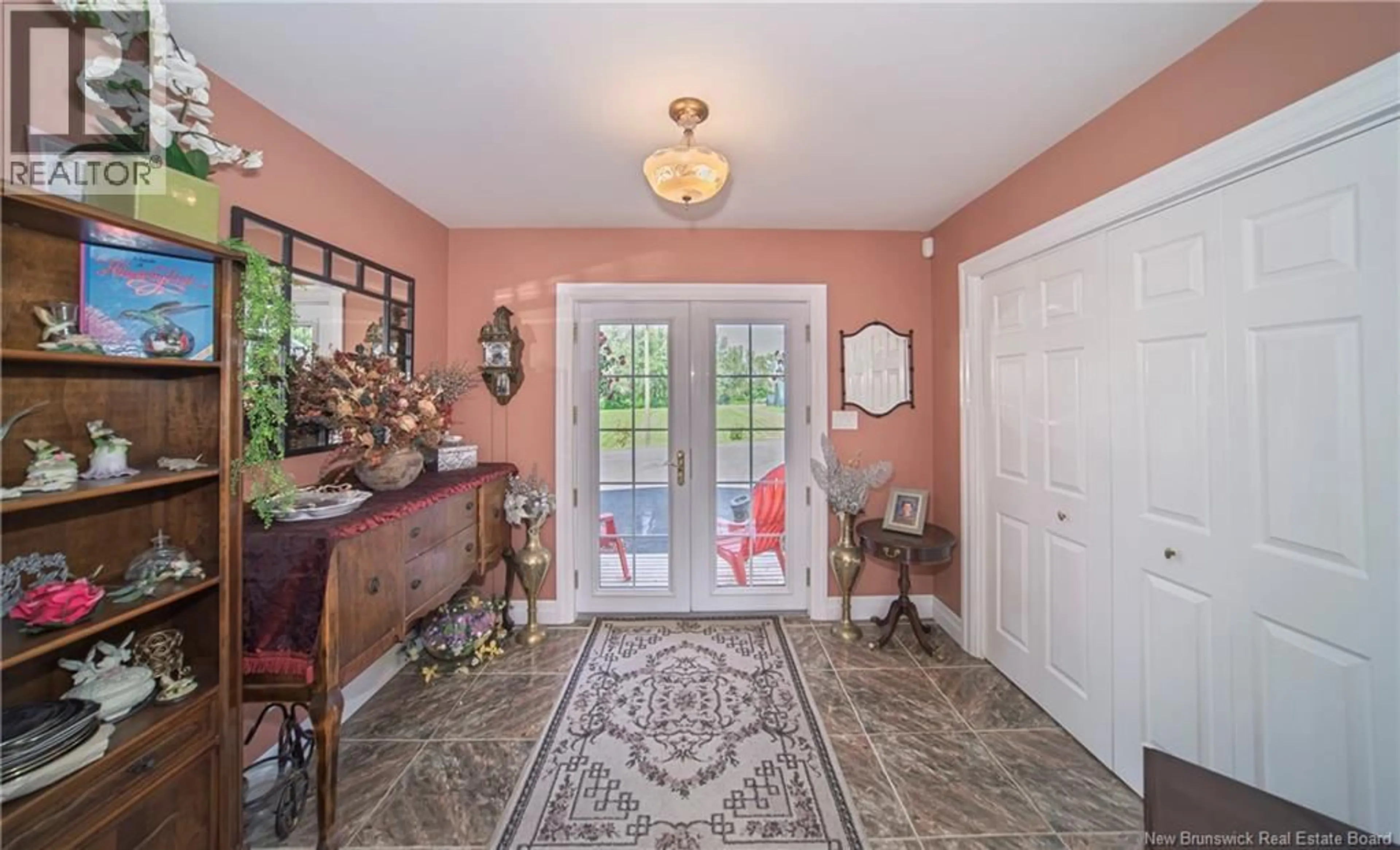 Indoor entryway for 380 ROUTE 105, Maugerville New Brunswick E3A8G3