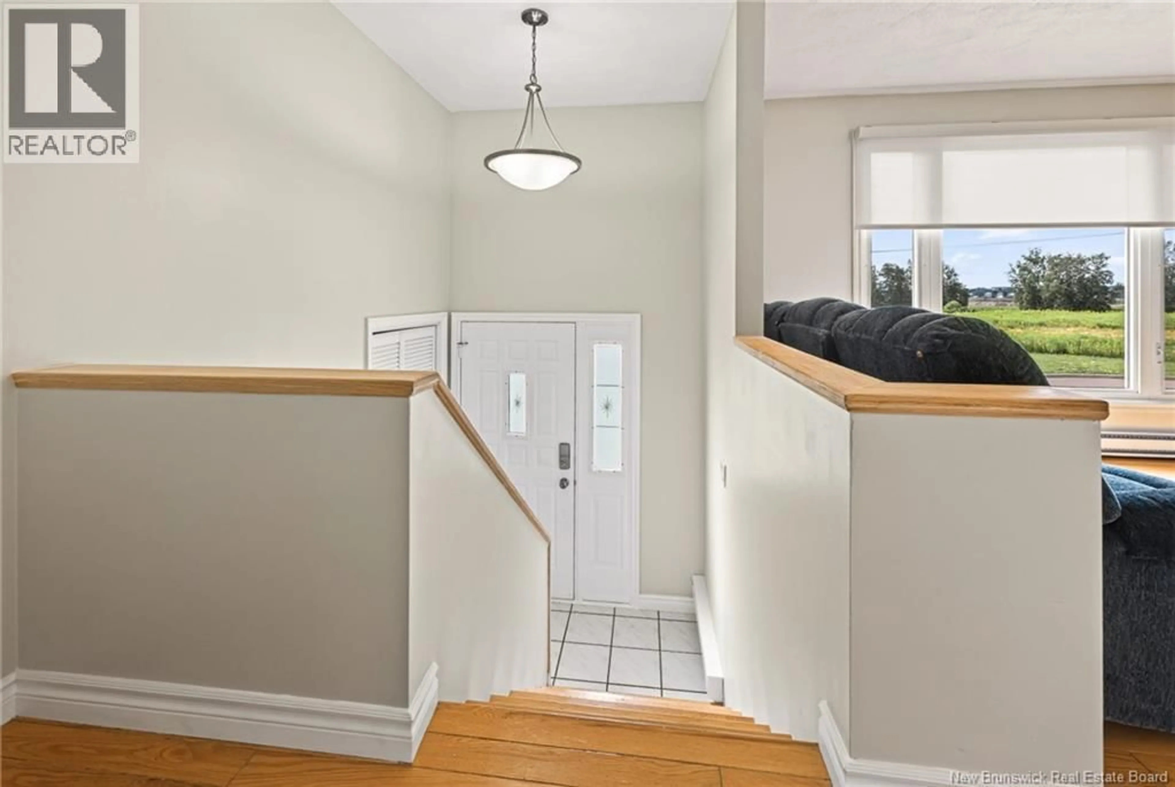 Indoor entryway for 135 VIRGINIA, Dieppe New Brunswick E1A5N3