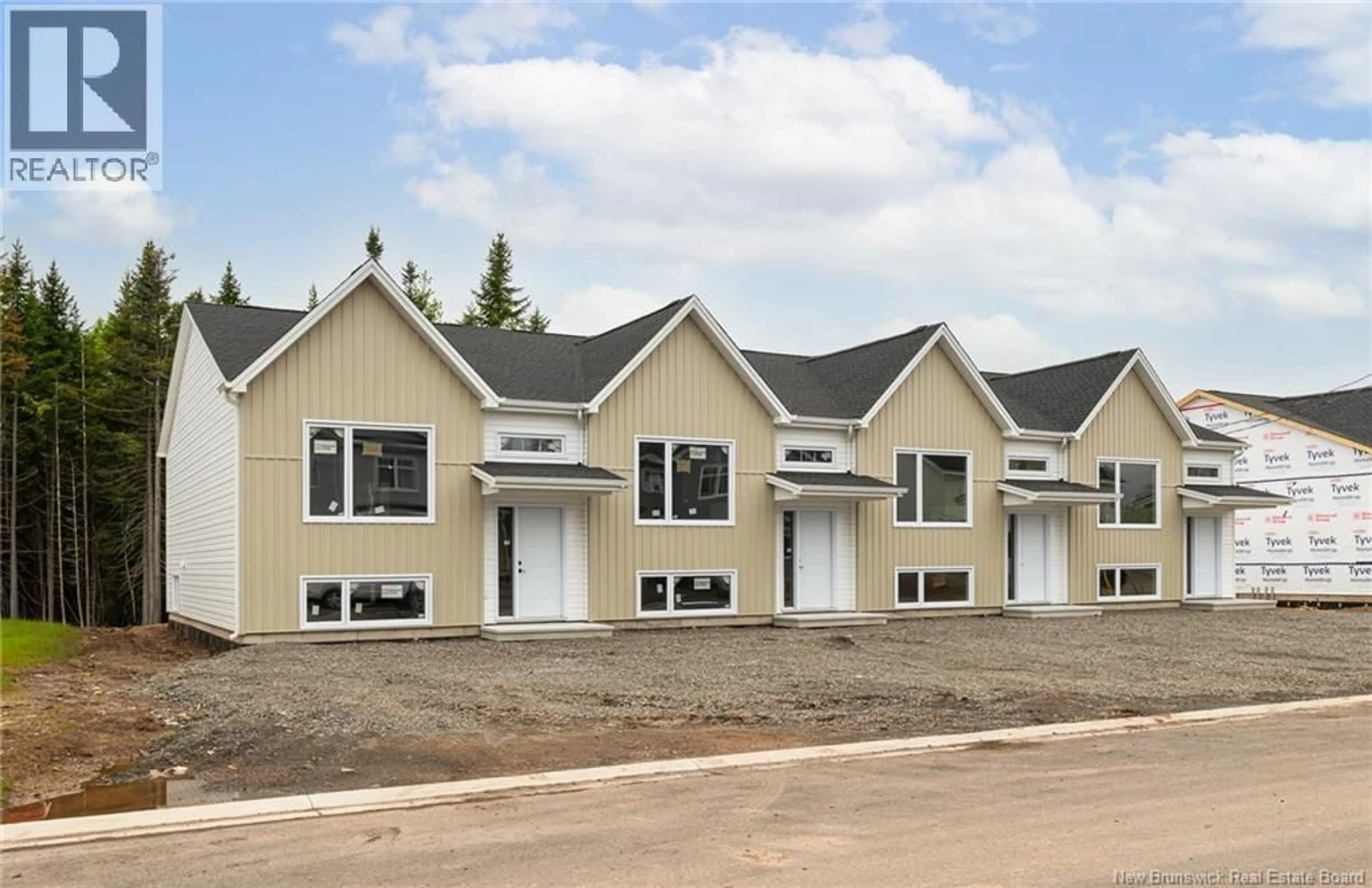 Home with vinyl exterior material, building for 140 BEAU DOMAINE COURT, Dieppe New Brunswick E1A9H5