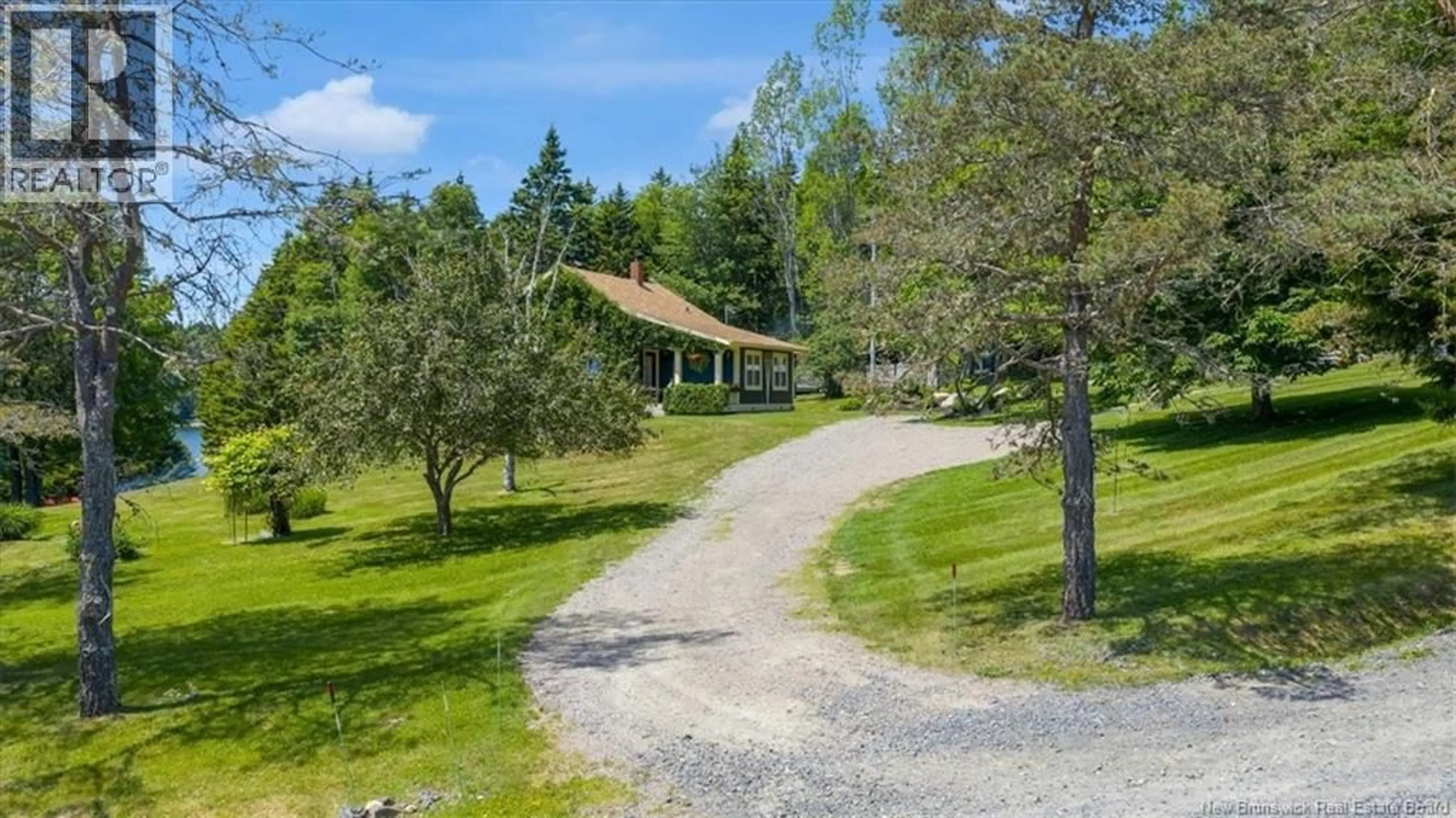 A pic from outside/outdoor area/front of a property/back of a property/a pic from drone, unknown for 242 FIANDER ROAD, Saint Andrews New Brunswick E5B3M6