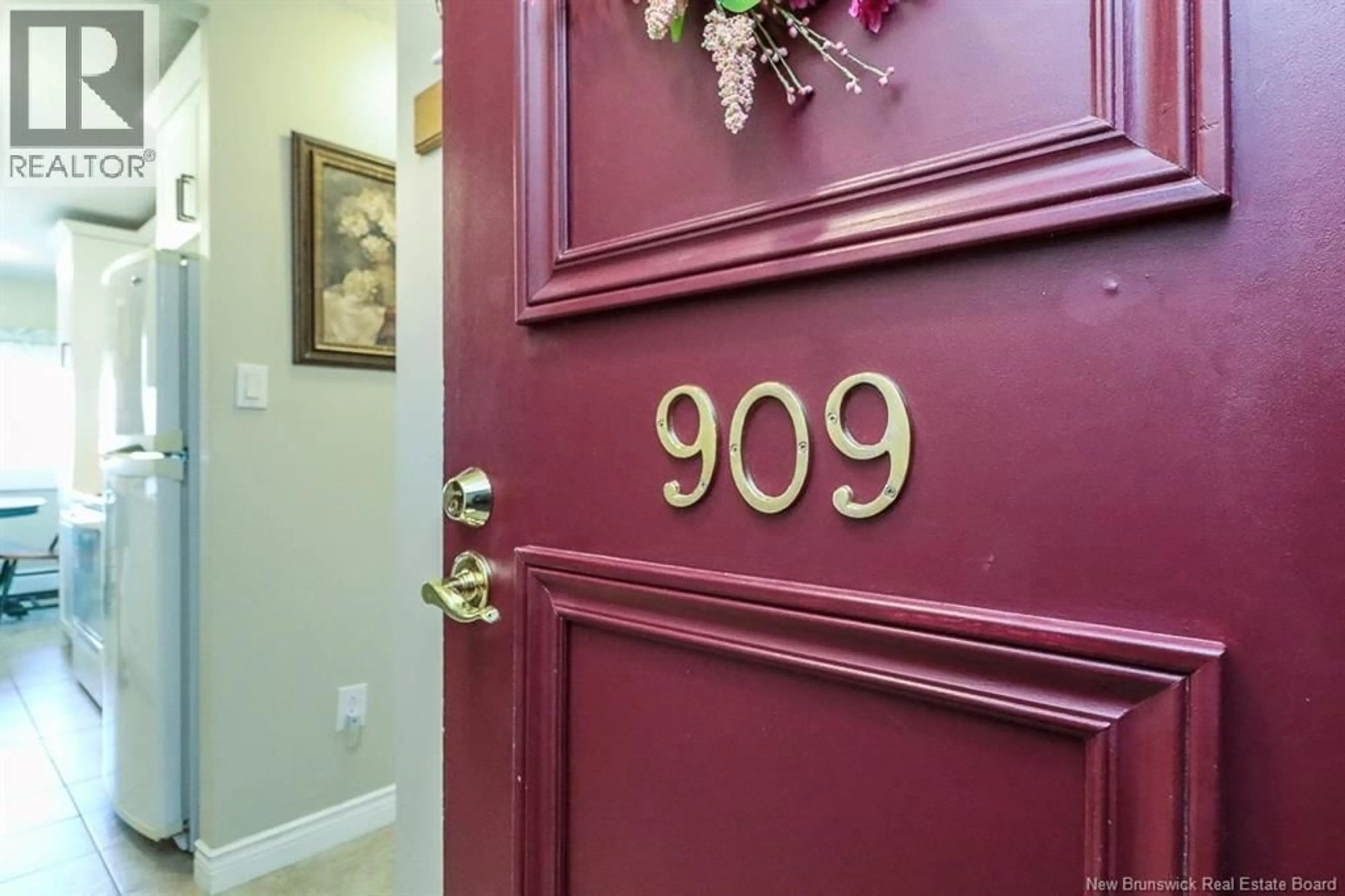 Indoor entryway for 909 - 310 WOODWARD, Saint John New Brunswick E2K2L1
