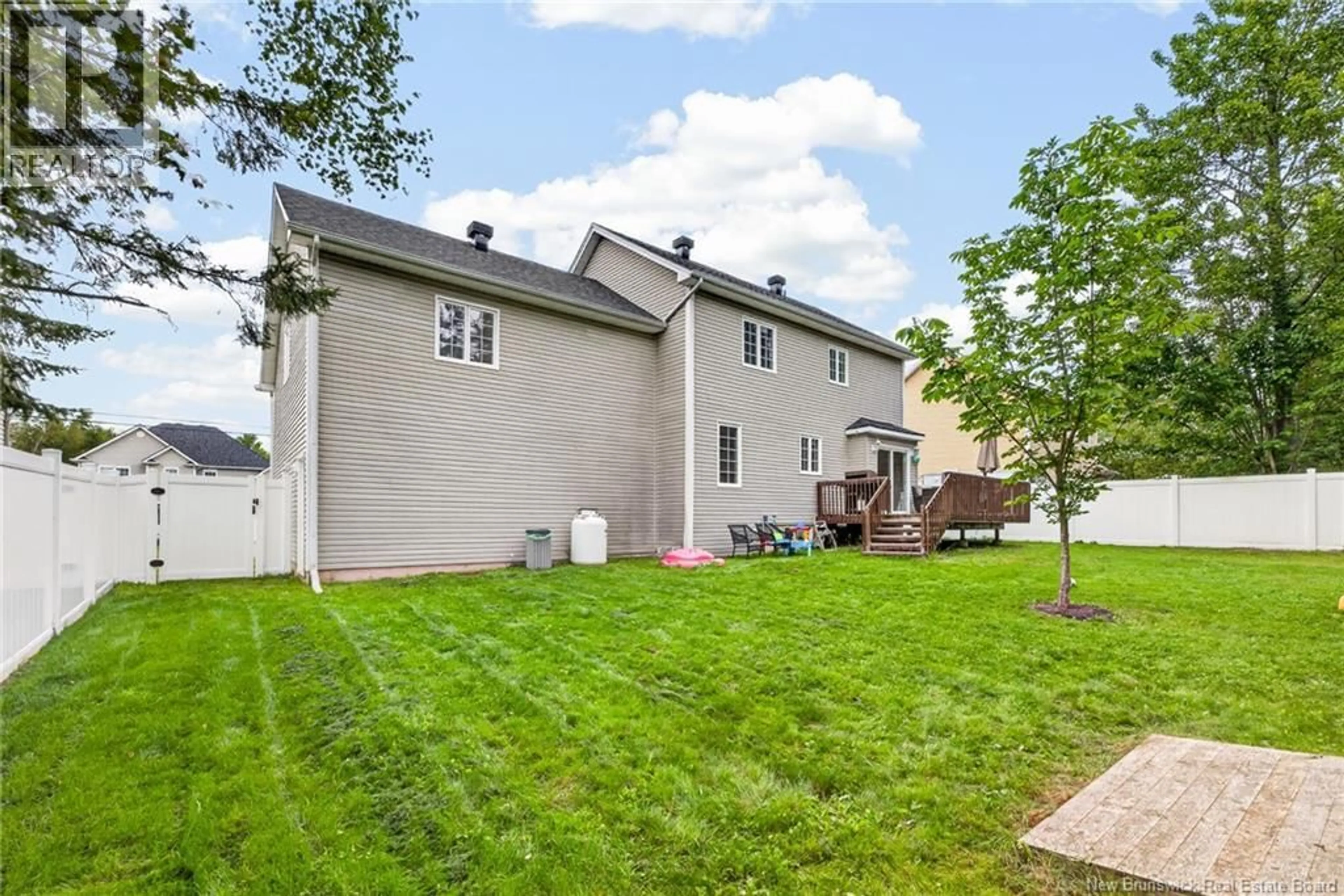 Patio, street for 454 ALFRED LEGER, Dieppe New Brunswick E1A0B2