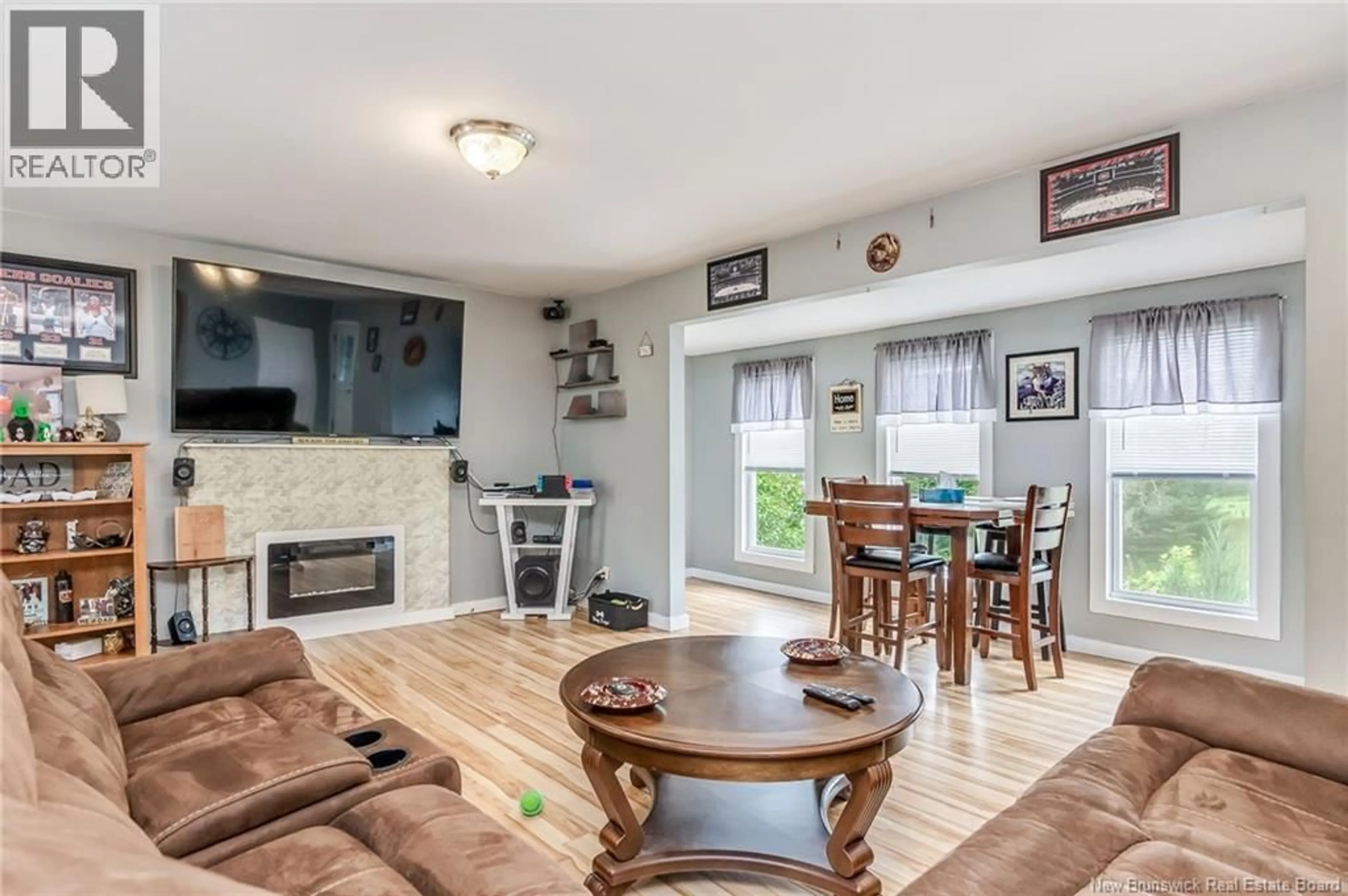 Living room with furniture, unknown for 40 CHARLES STREET, Saint John New Brunswick E2J3P7