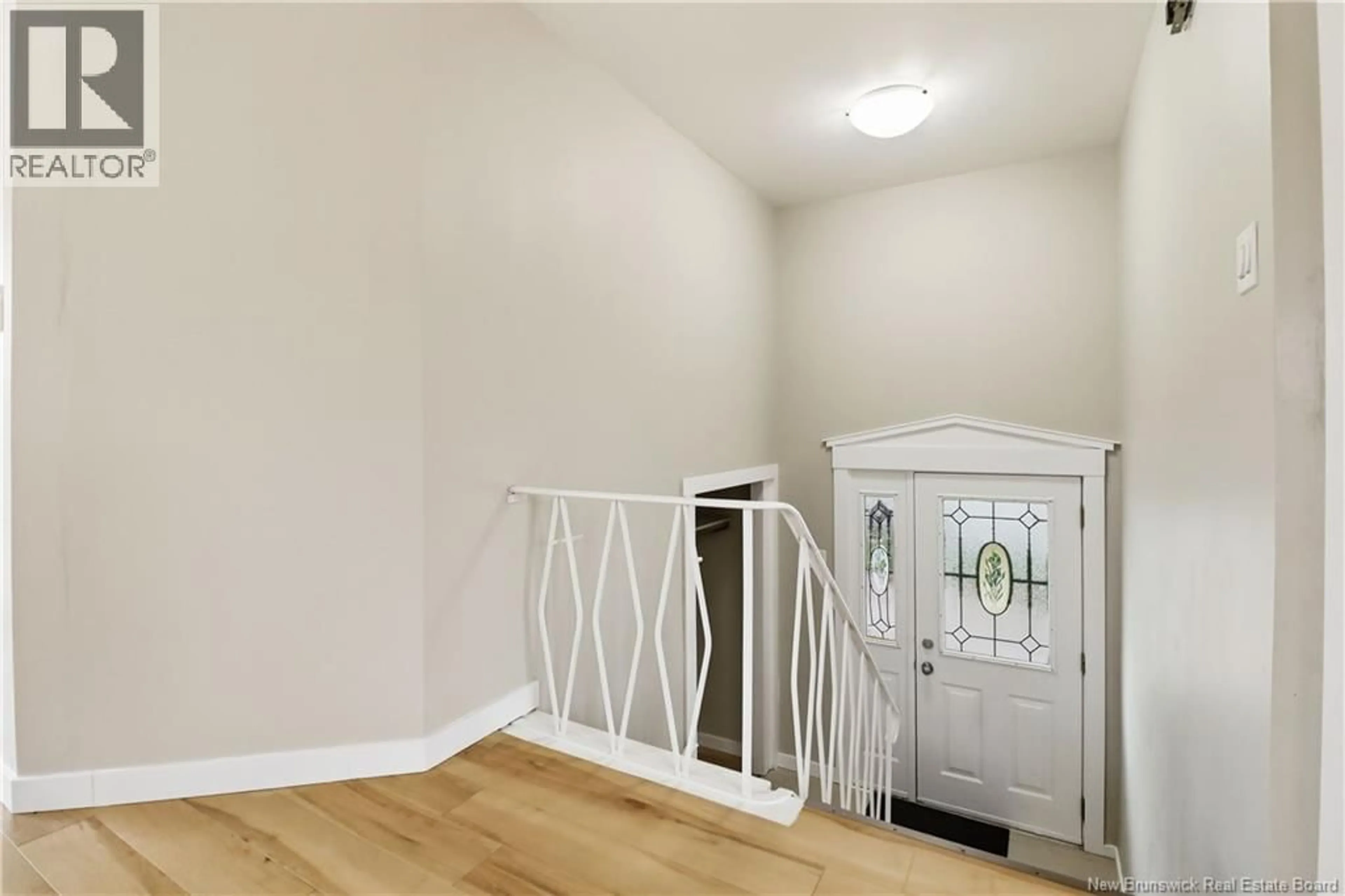 Indoor entryway for 66 BRAEBURN CRESCENT, Moncton New Brunswick E1E2L6