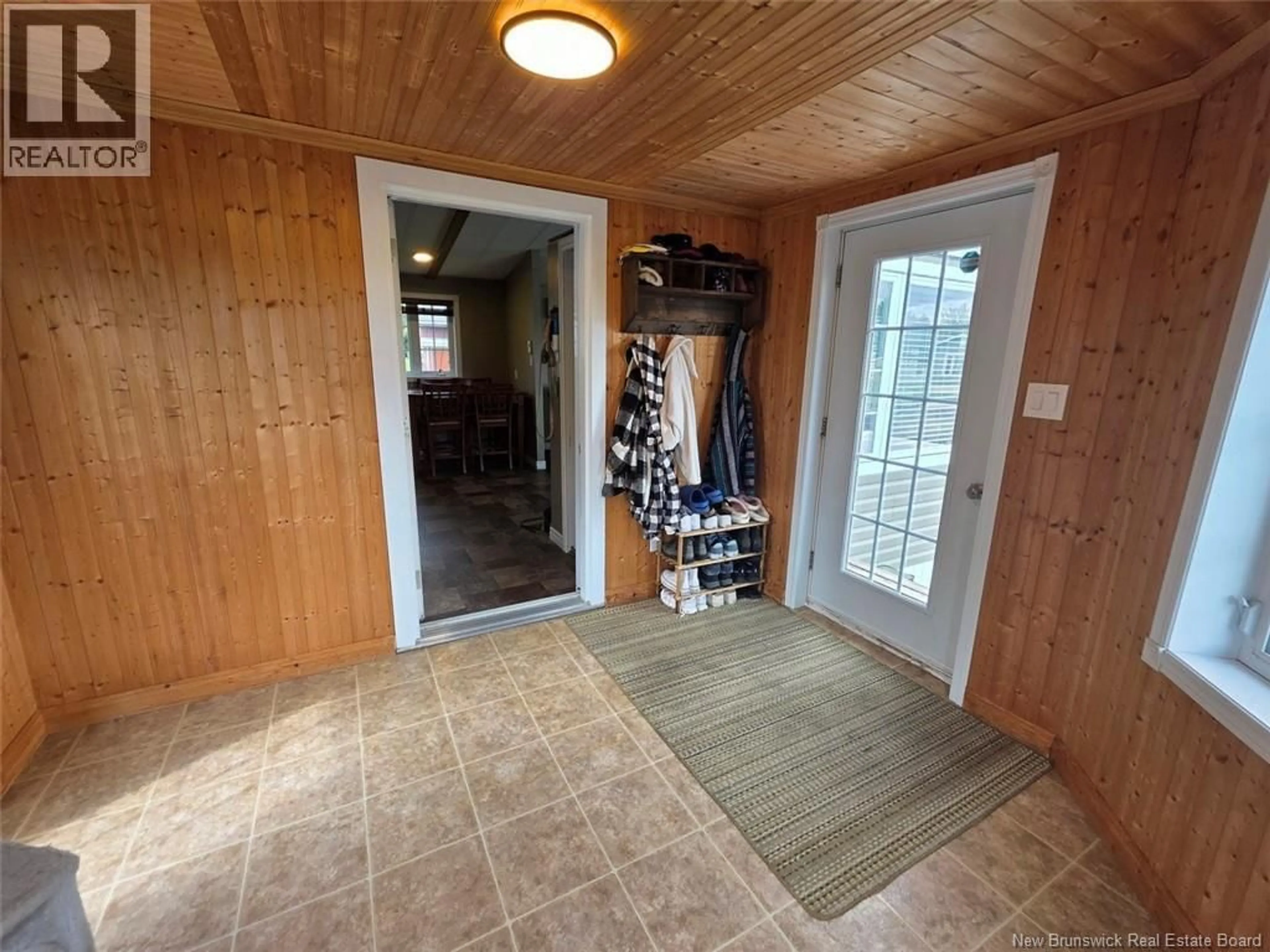 Indoor entryway for 40 LAVALLEE STREET, Saint-Jacques New Brunswick E7B1T3