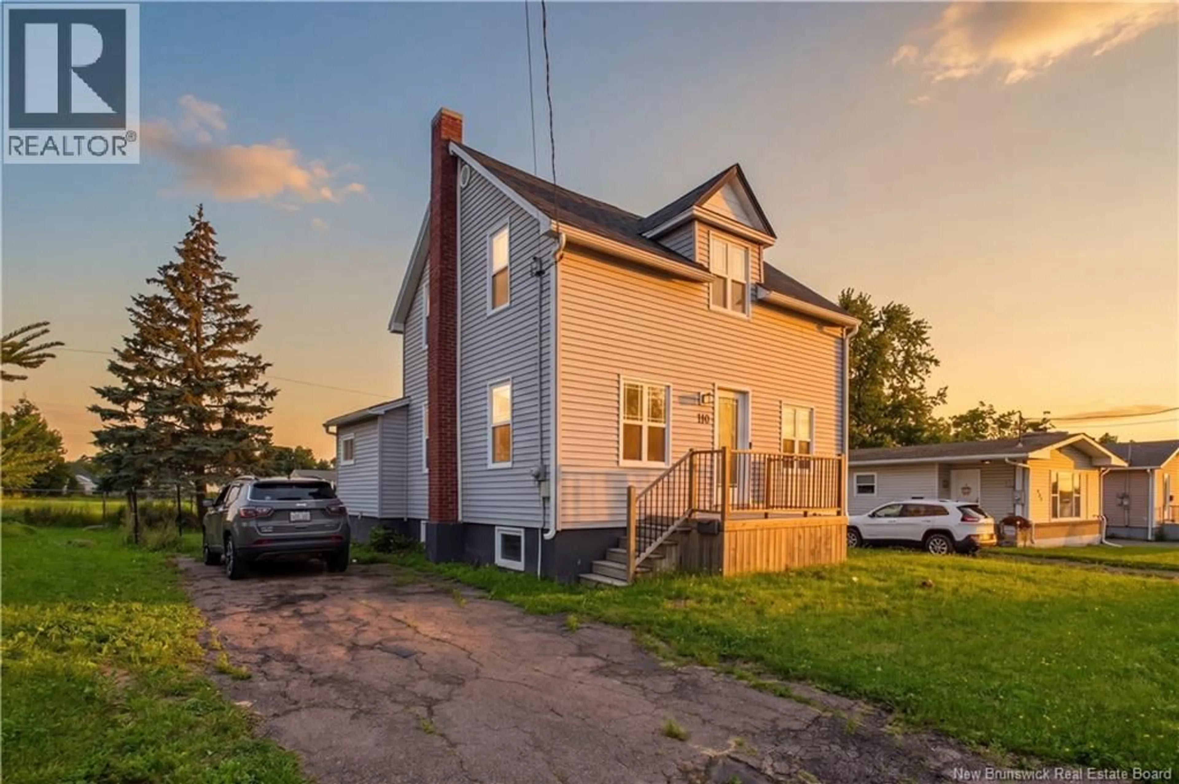 A pic from outside/outdoor area/front of a property/back of a property/a pic from drone, building for 110 CEDAR STREET, Moncton New Brunswick E1C7L4