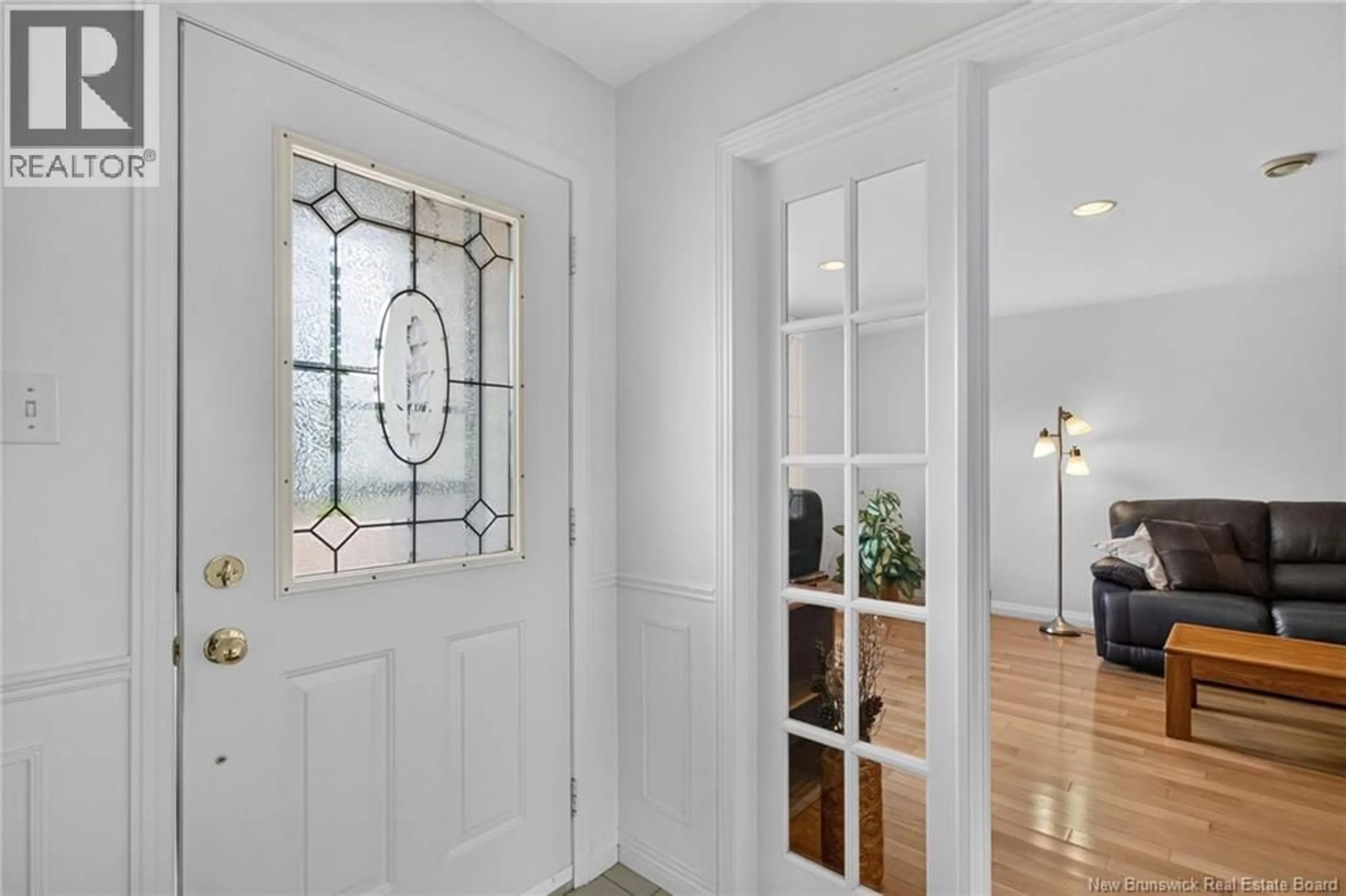 Indoor entryway for 268-180 ACADIE, Dieppe New Brunswick E1A6T2