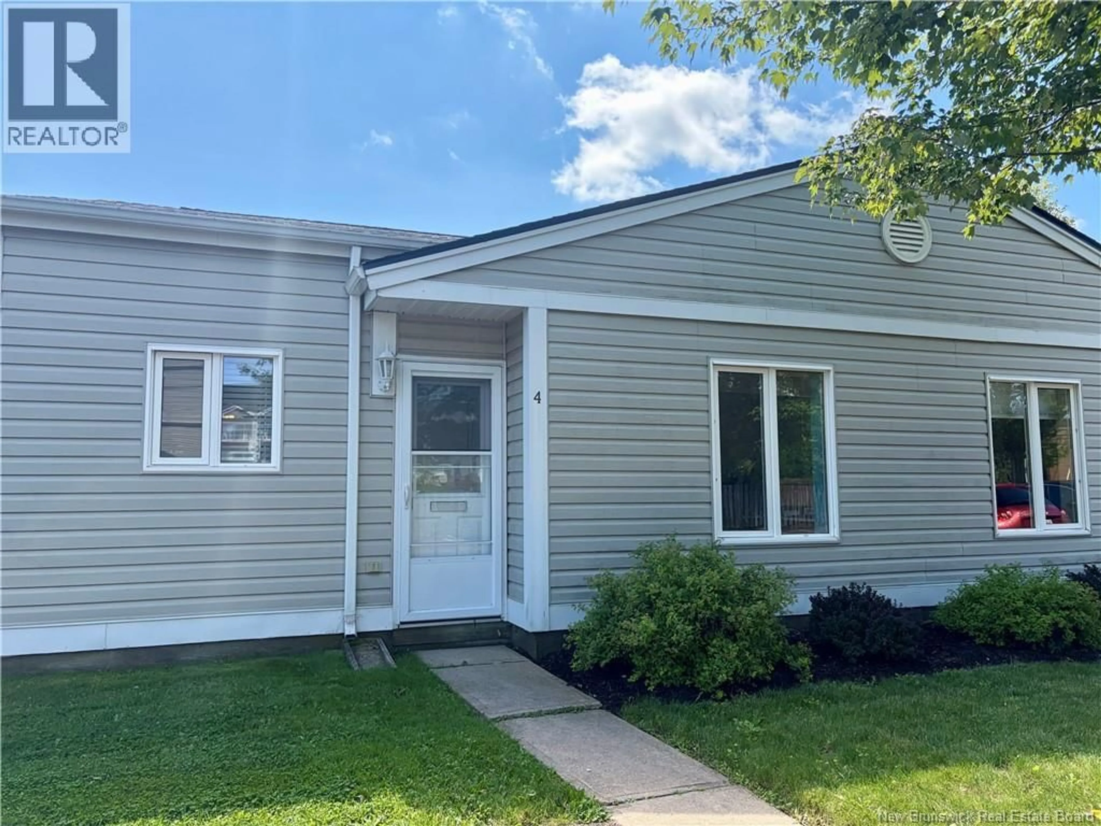 Home with vinyl exterior material, street for 4 - 331 MCLAUGHLIN DRIVE, Moncton New Brunswick E1A4R3