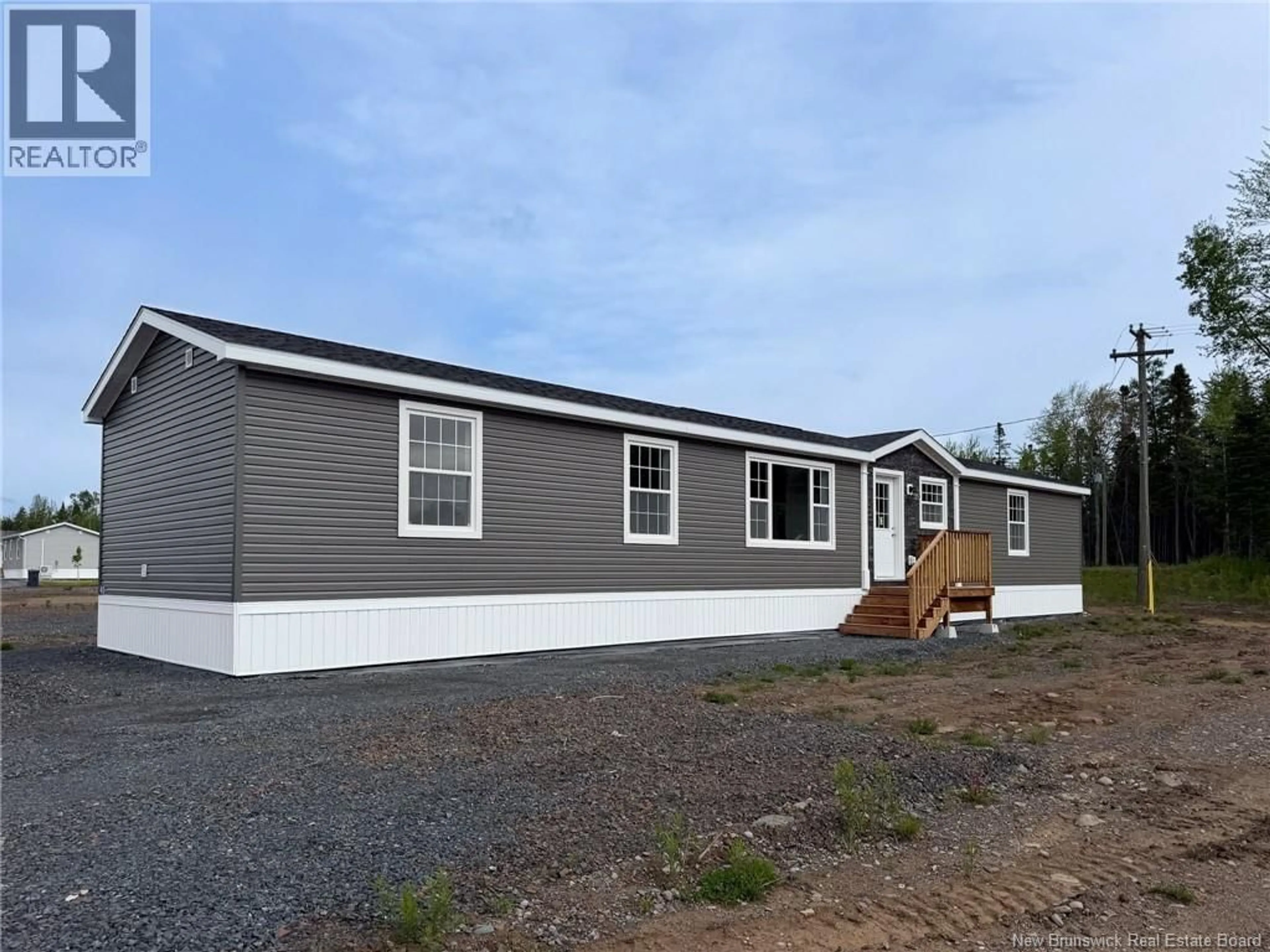 Home with vinyl exterior material, unknown for 40 LUANNE DRIVE, Lincoln New Brunswick E3B0Z5