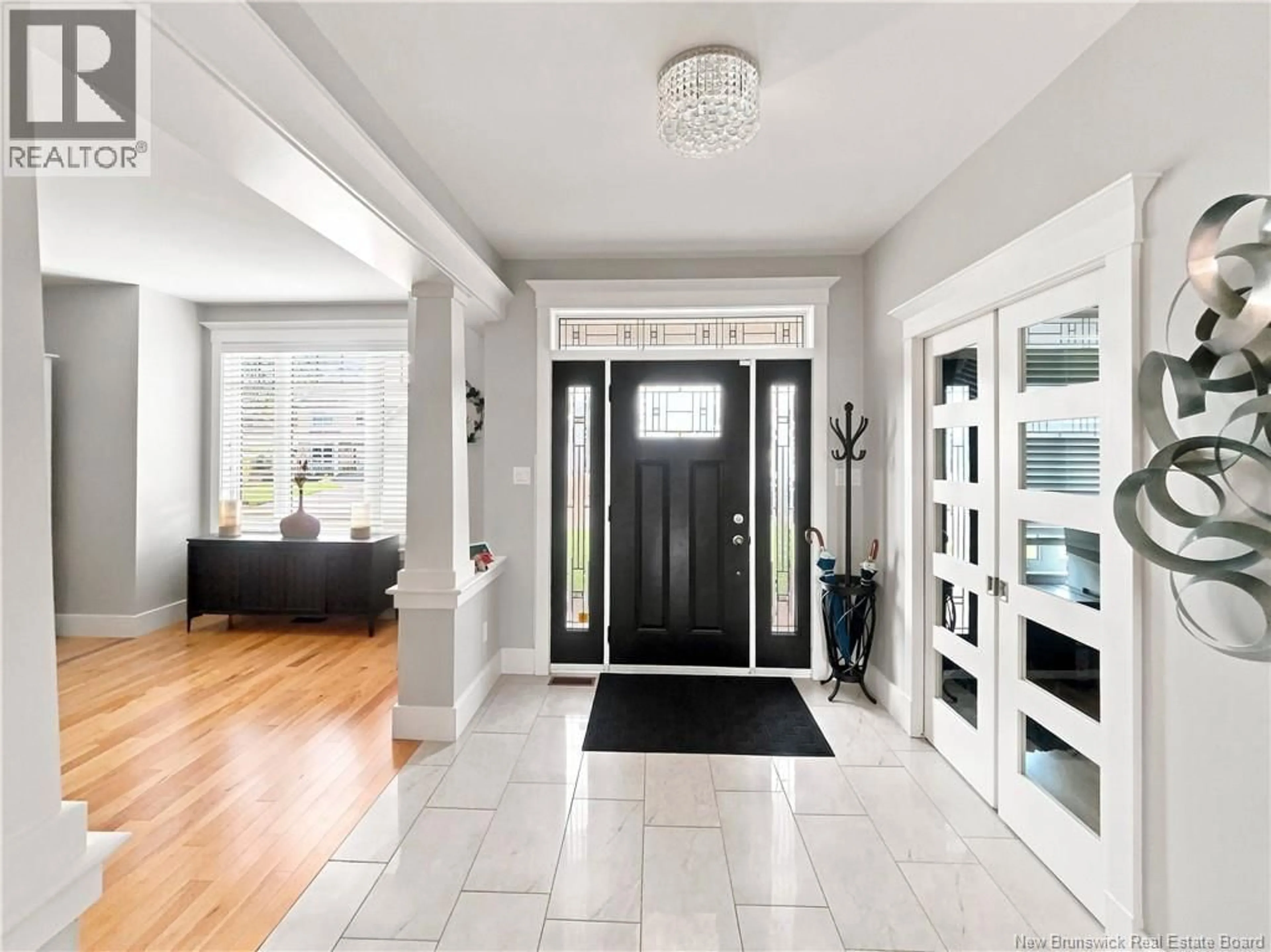 Indoor entryway for 33 ANNFIELD COURT, Moncton New Brunswick E1G0N9