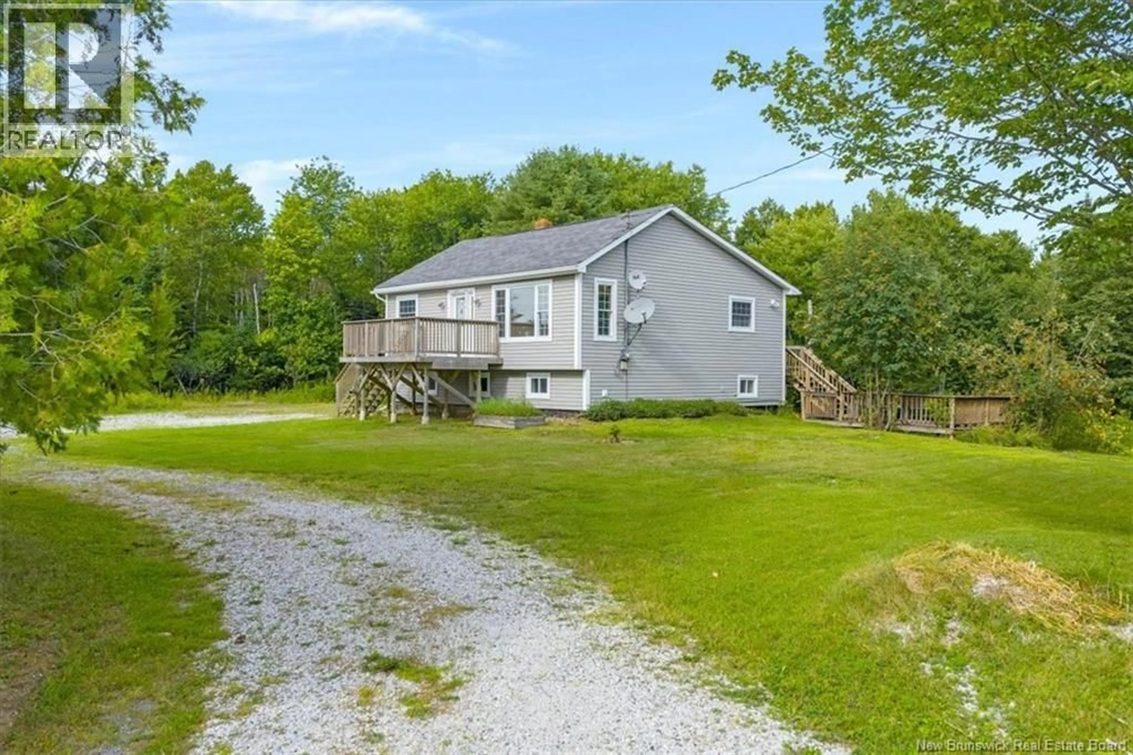 A pic from outside/outdoor area/front of a property/back of a property/a pic from drone, water/lake/river/ocean view for 152 HILL ROAD, Kingston New Brunswick E5N1H7