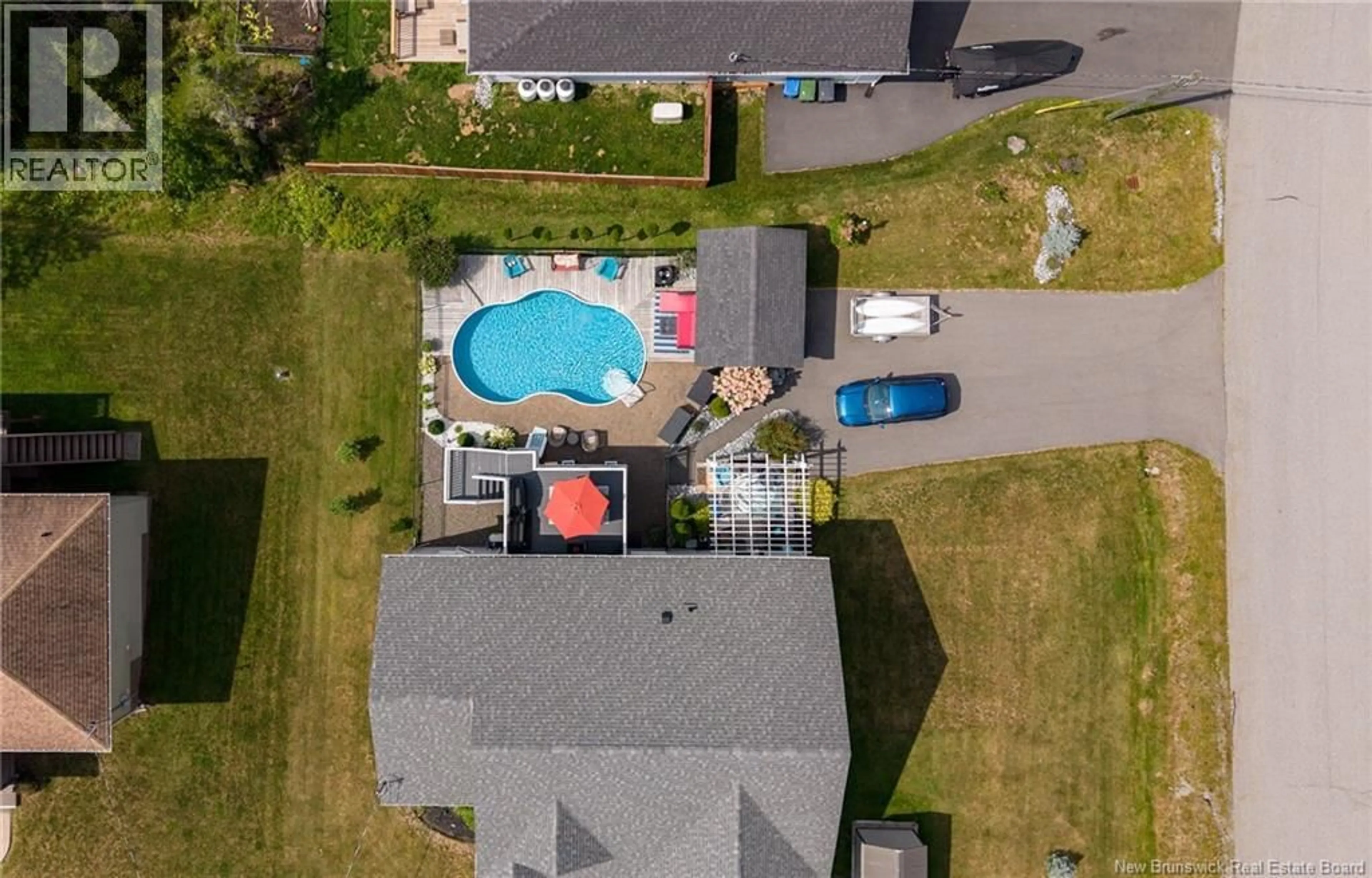 A pic from outside/outdoor area/front of a property/back of a property/a pic from drone, water/lake/river/ocean view for 27 RUNNYMEDE DRIVE, Quispamsis New Brunswick E2G0G2