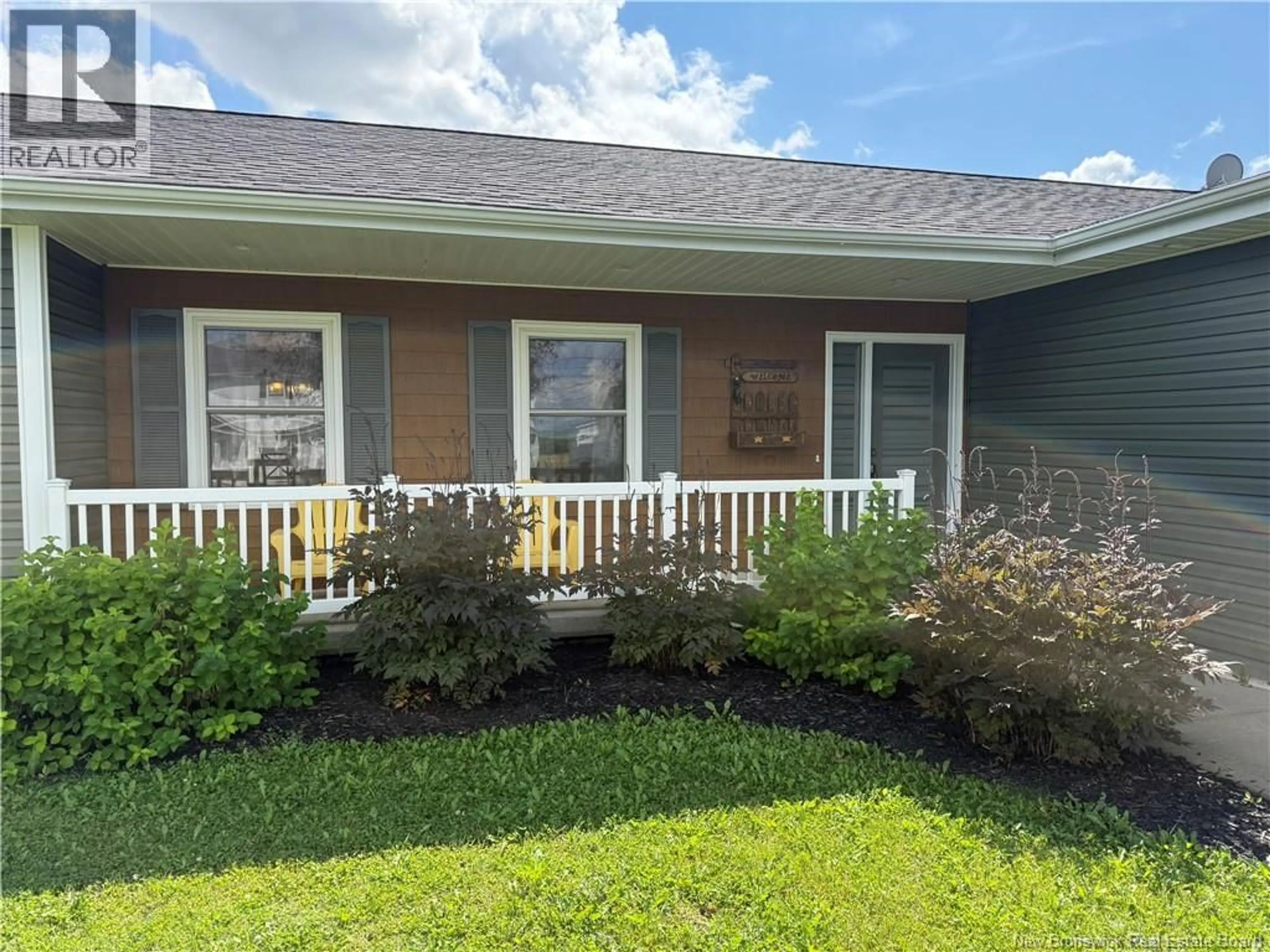 Home with vinyl exterior material, unknown for 265 CASWELL STREET, Grand-Sault/Grand Falls New Brunswick E3Z1A7