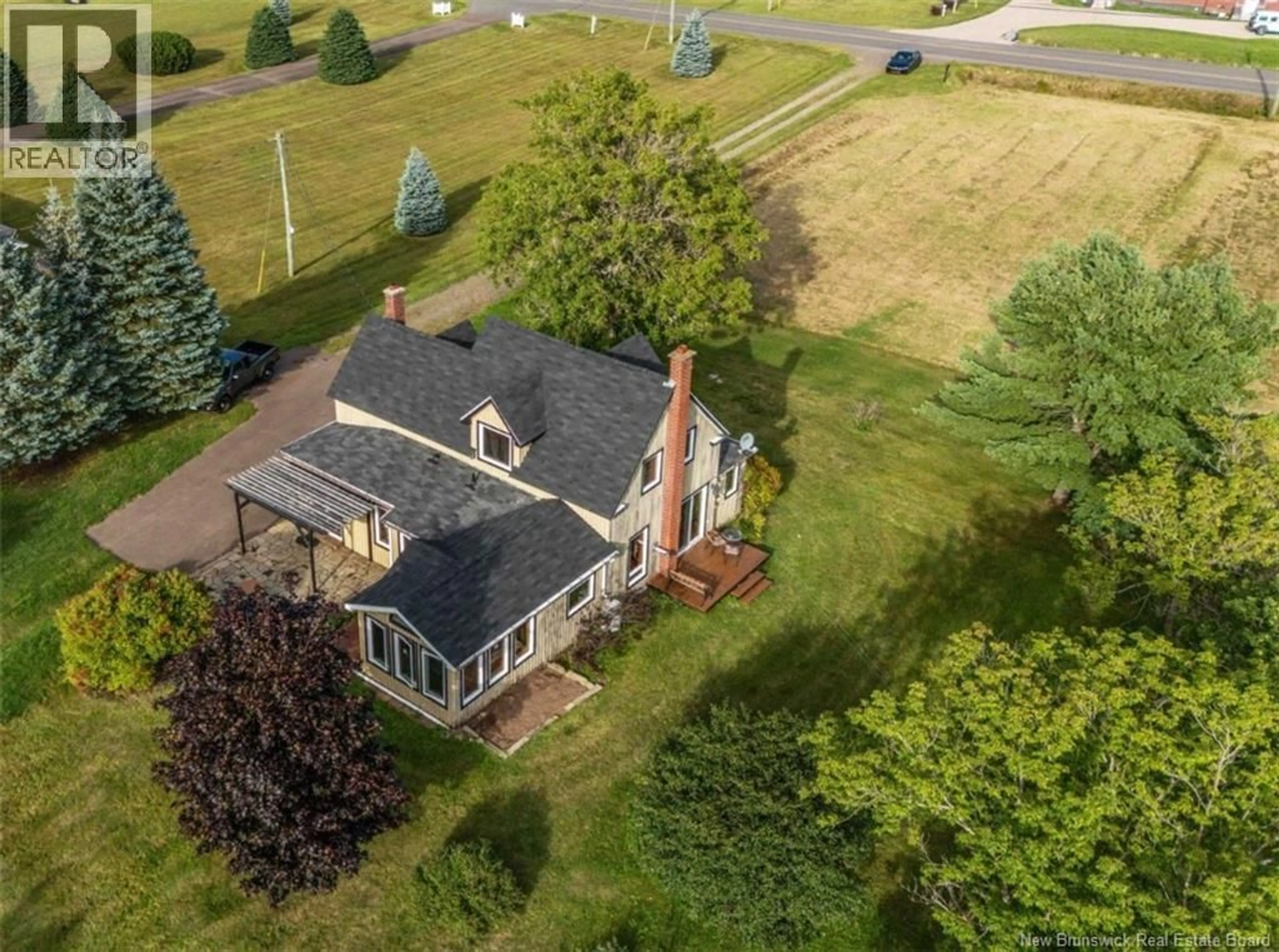 A pic from outside/outdoor area/front of a property/back of a property/a pic from drone, unknown for 2859 ROUTE 535 ROUTE, Cocagne New Brunswick E4R3E2