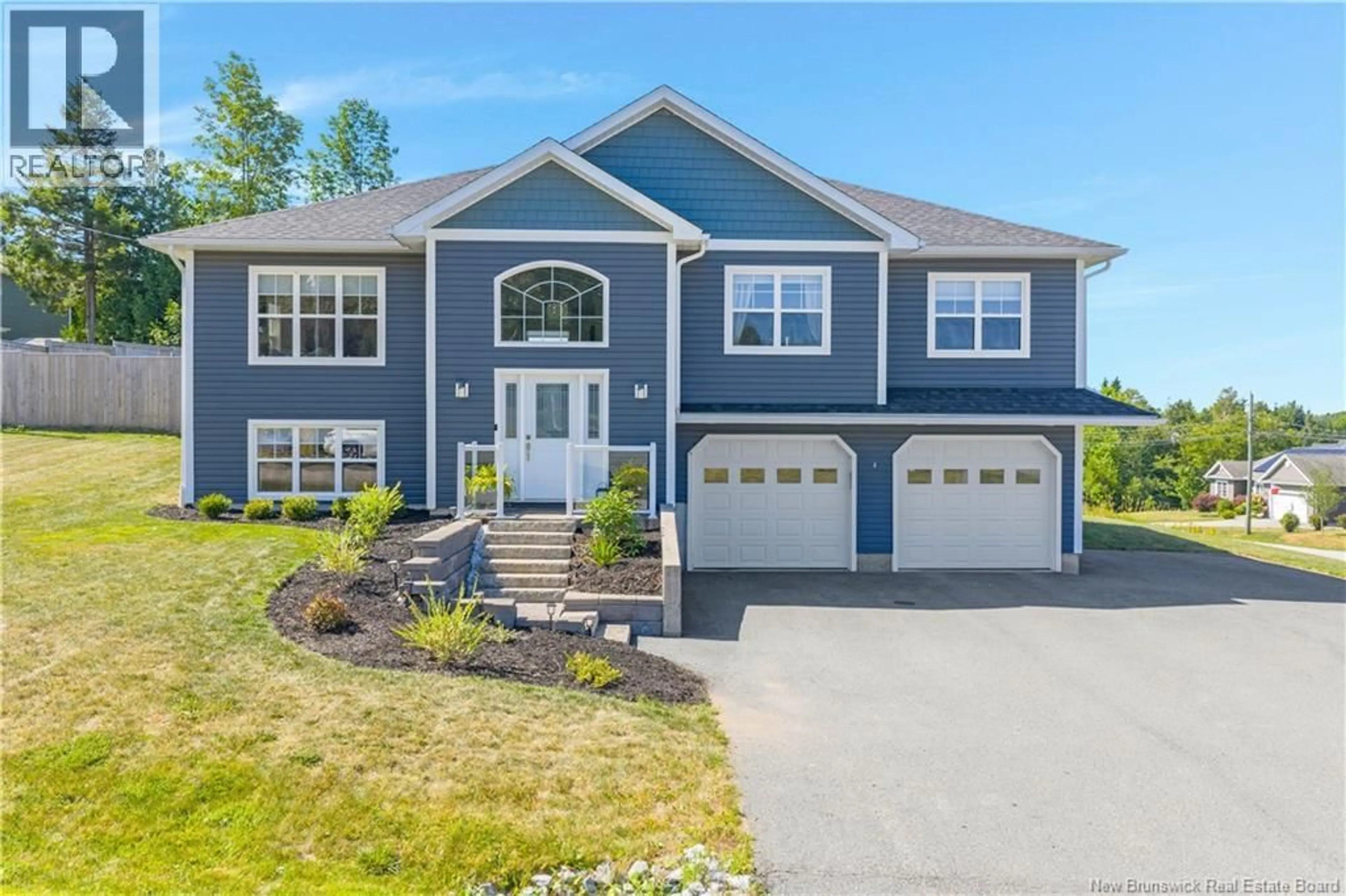 Home with vinyl exterior material, unknown for 4 CHARTWELL COURT, Quispamsis New Brunswick E2G0K2