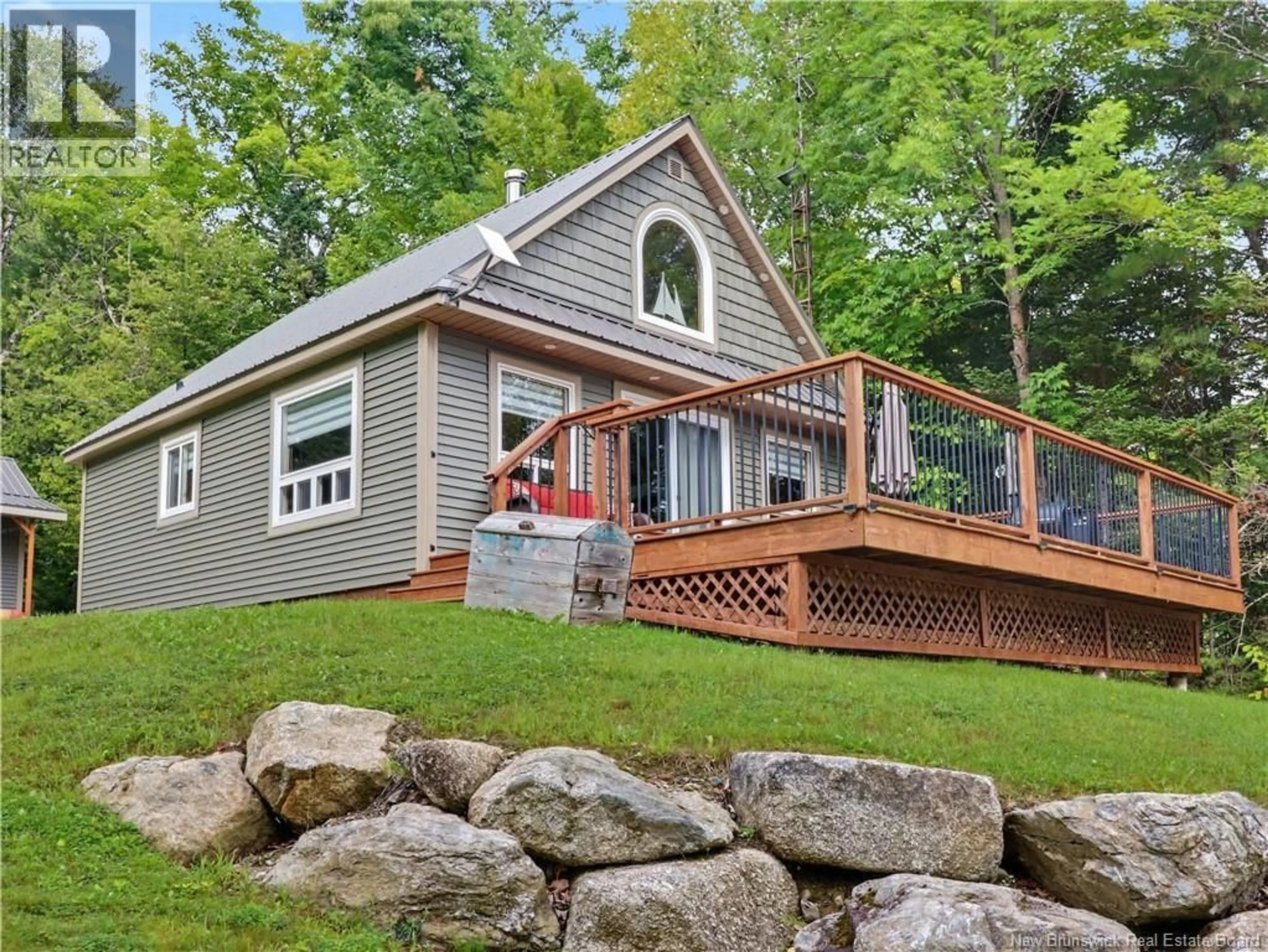 Home with vinyl exterior material, water/lake/river/ocean view for 104 WATSON LANE, First Eel Lake New Brunswick E7N3B5