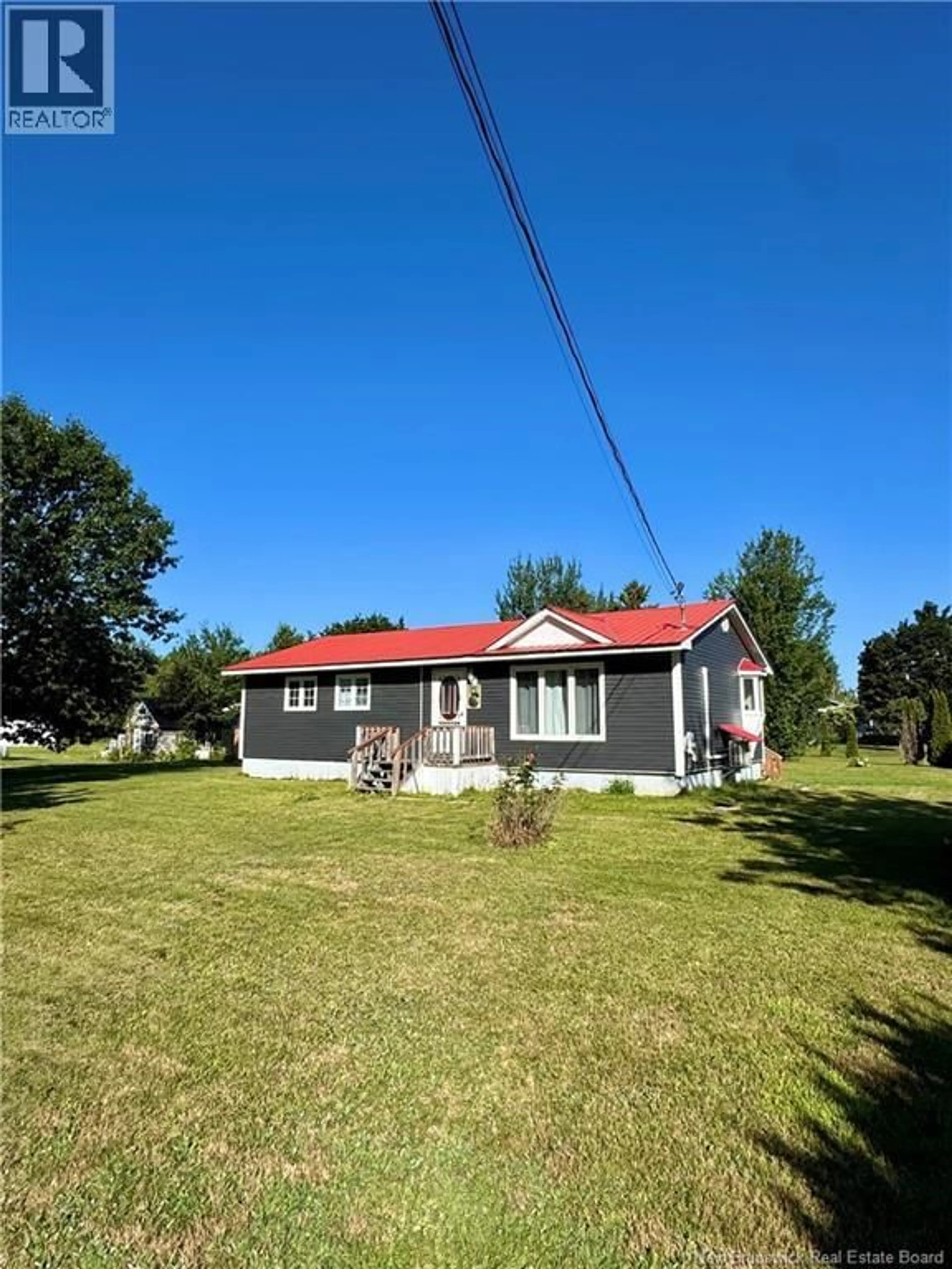 A pic from outside/outdoor area/front of a property/back of a property/a pic from drone, unknown for 505 WELLINGTON STREET, Miramichi New Brunswick E1N3L3