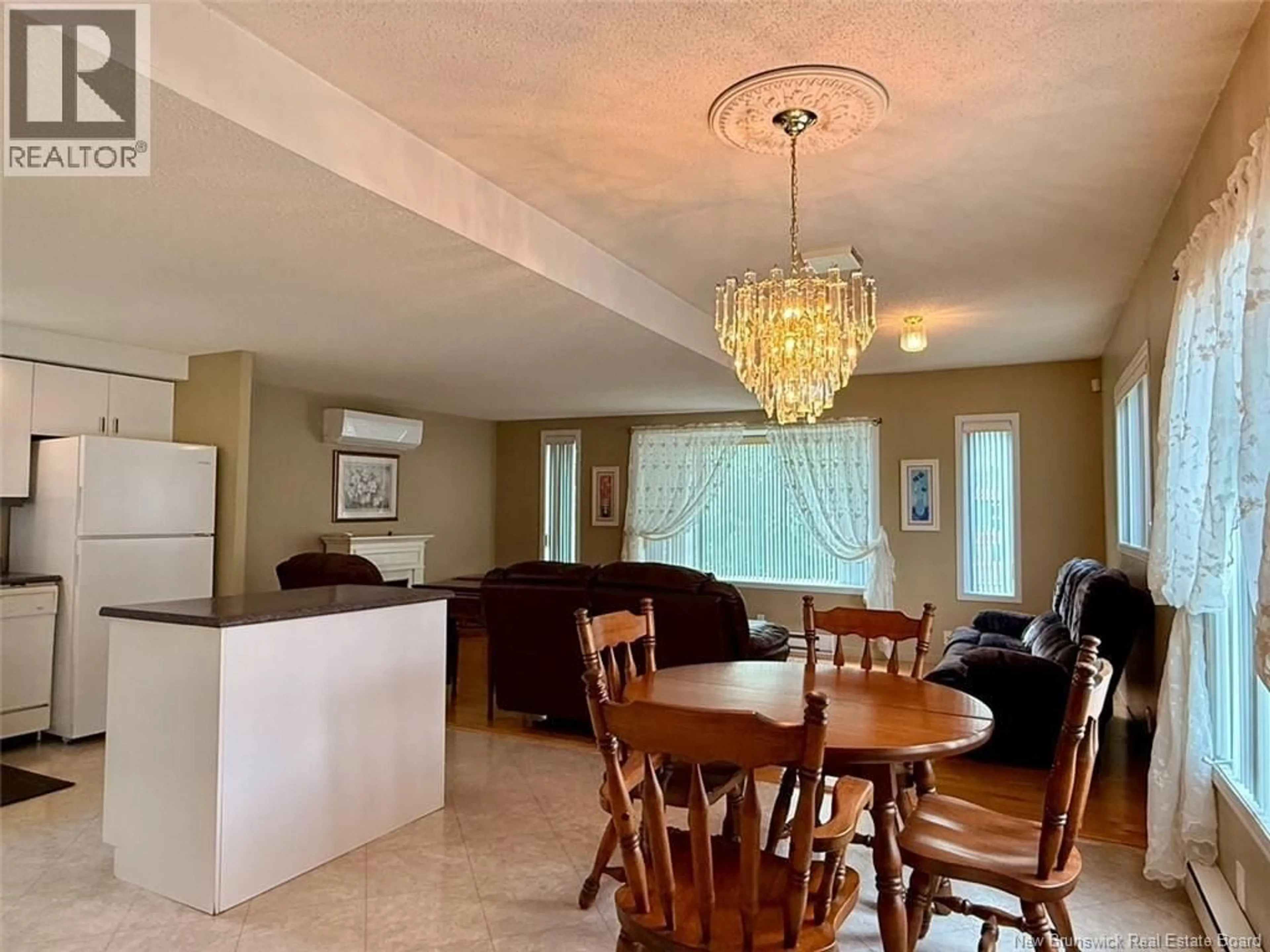 Dining room, unknown for 21 MOUNTAIN VIEW PLACE, Campbellton New Brunswick E3N3K8