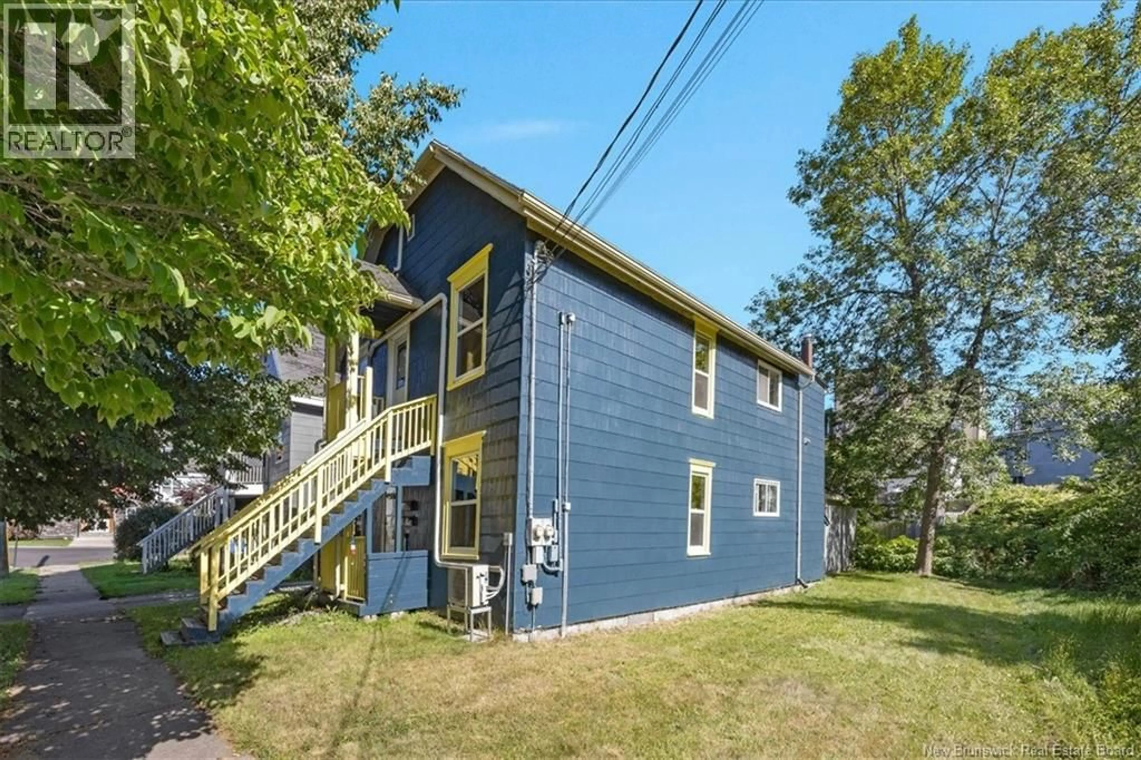 Patio, building for 30-32 CEDAR GROVE CRESCENT, Saint John New Brunswick E2K4G6