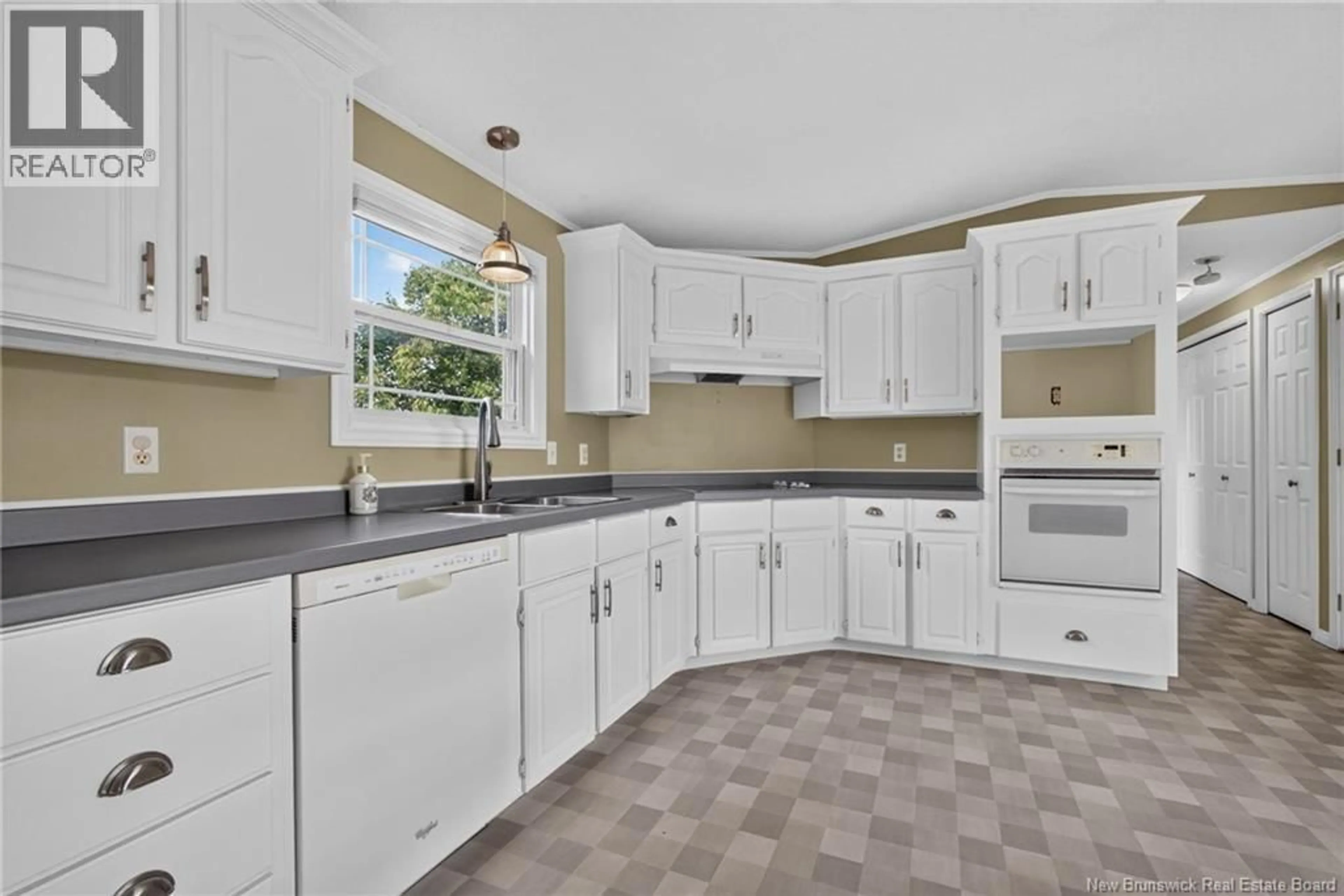 Standard kitchen, ceramic/tile floor for 12 MARTIGNY STREET, Moncton New Brunswick E1H3E6
