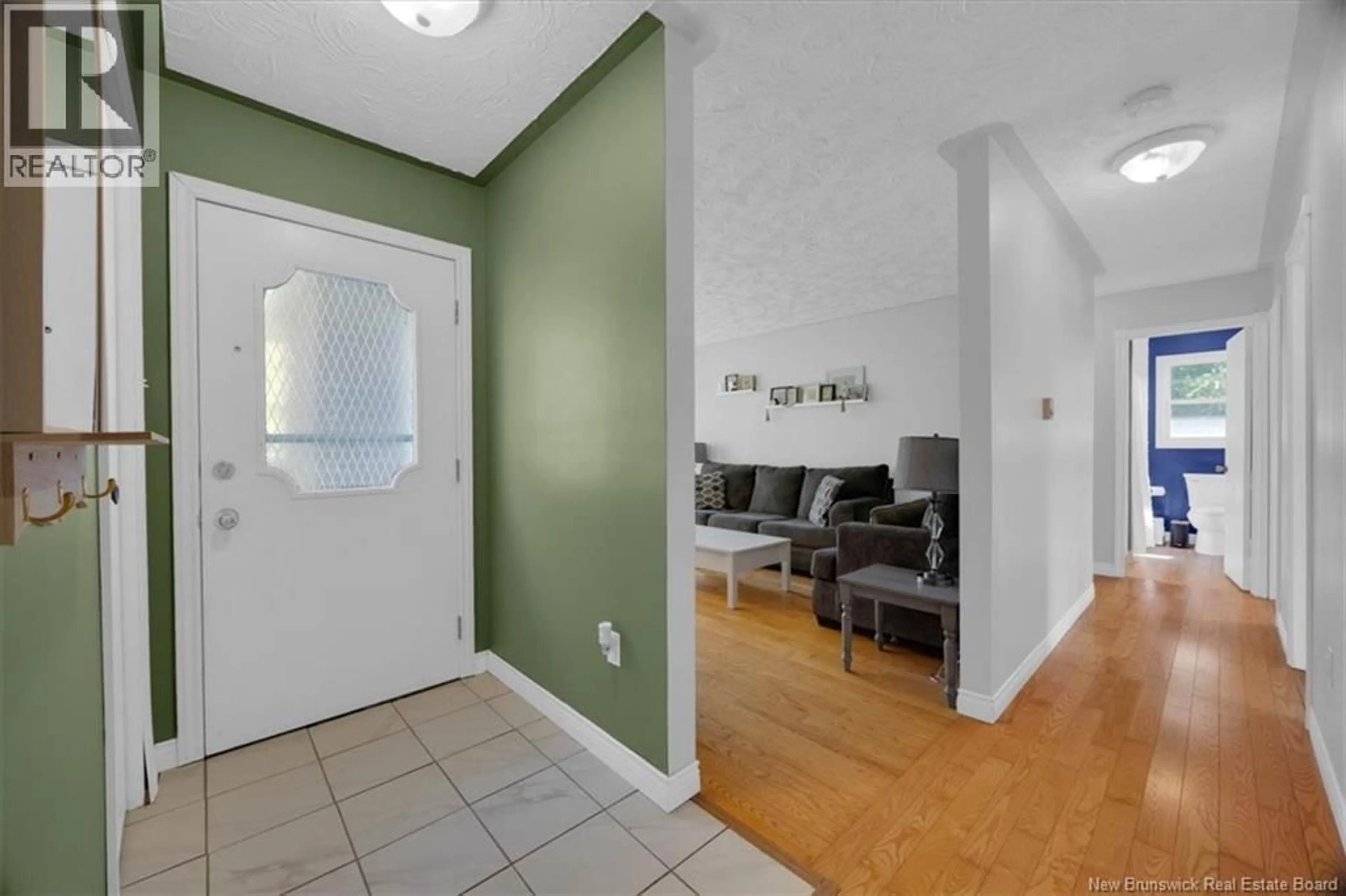 Indoor entryway for 389 HAMPTON ROAD, Quispamsis New Brunswick E2E4V6