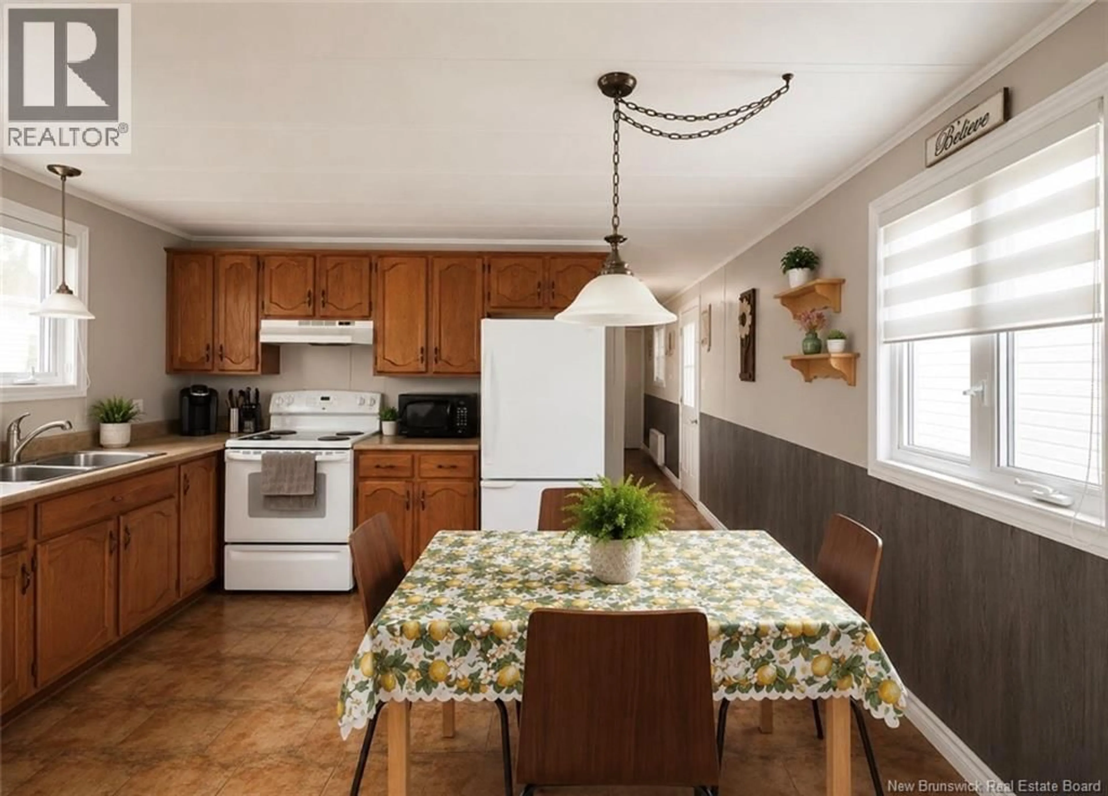 Standard kitchen, unknown for 29 PARC P'TISO STREET, Edmundston New Brunswick E3V3X7