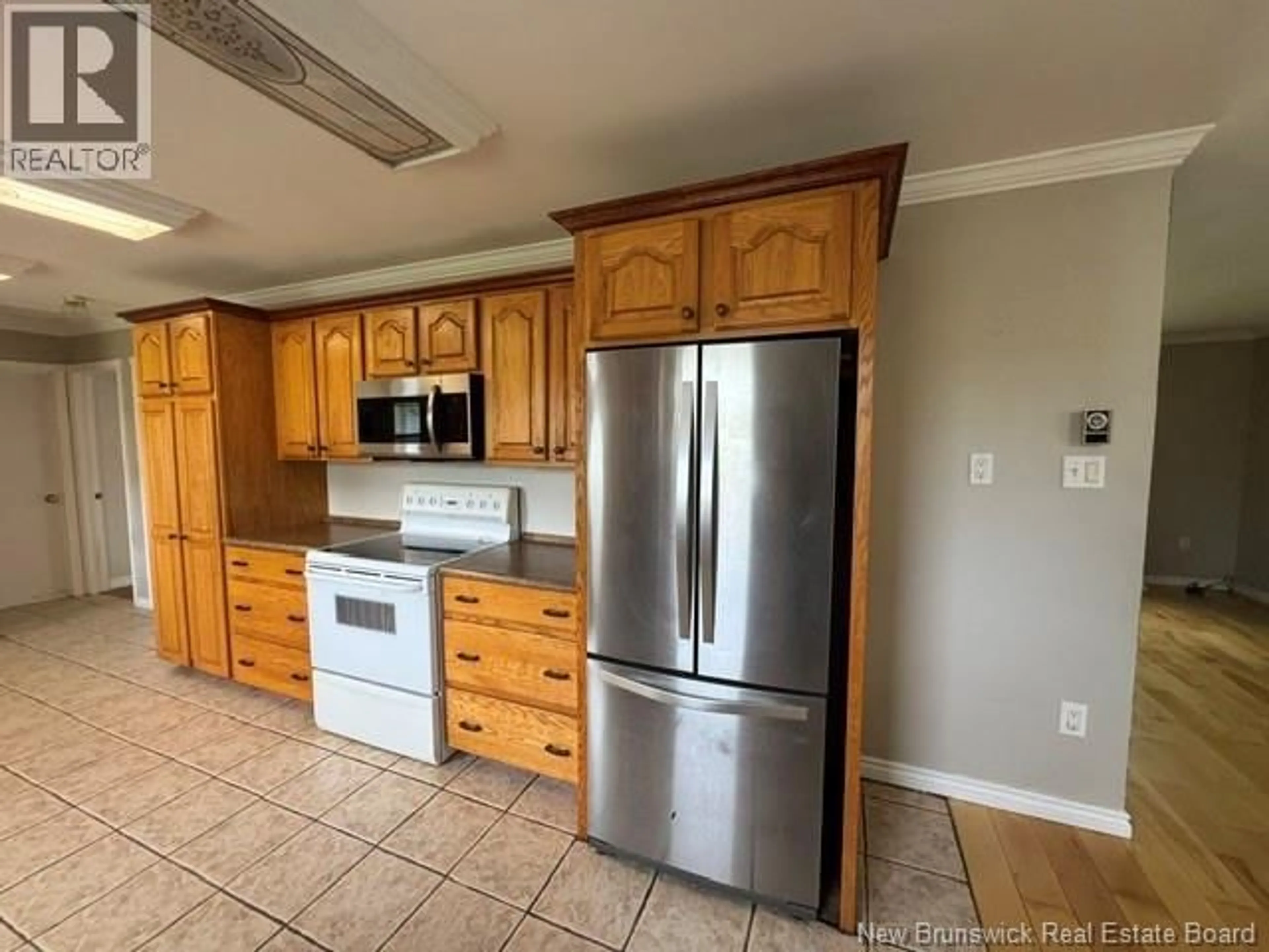 Standard kitchen, unknown for 791 OLD BLACK RIVER ROAD, Saint John New Brunswick E2J4S9