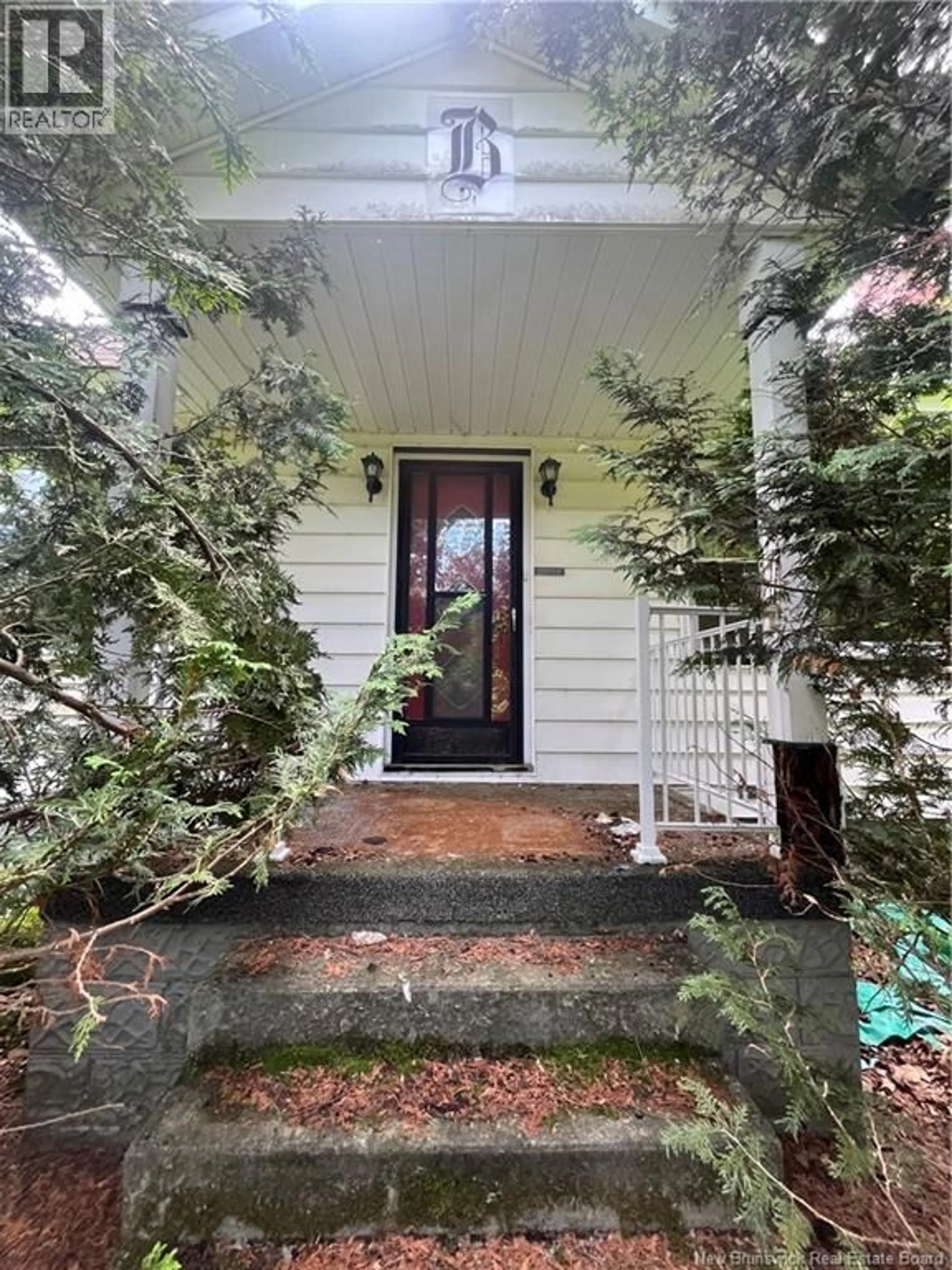 Indoor entryway for 6 BARRIEAU STREET, Miramichi New Brunswick E1N4V3