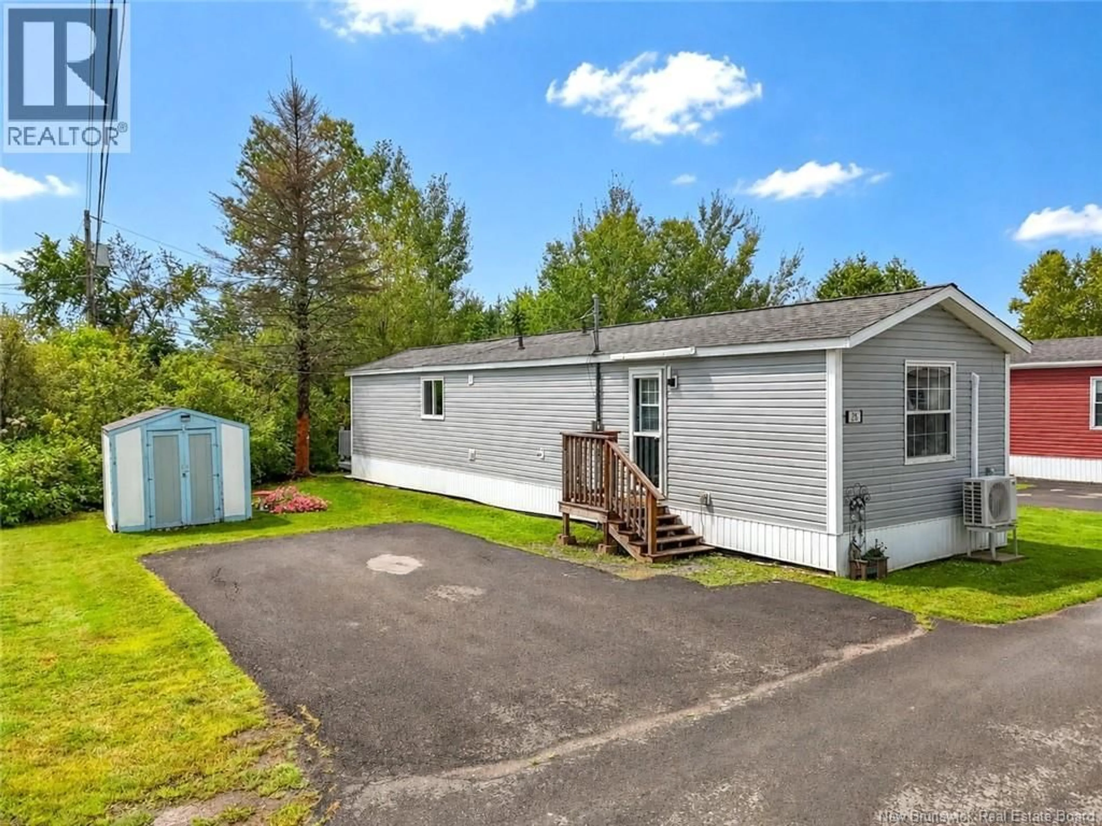 A pic from outside/outdoor area/front of a property/back of a property/a pic from drone, unknown for 28 DOUGLAS CRESCENT, New Maryland New Brunswick E3C1Y8