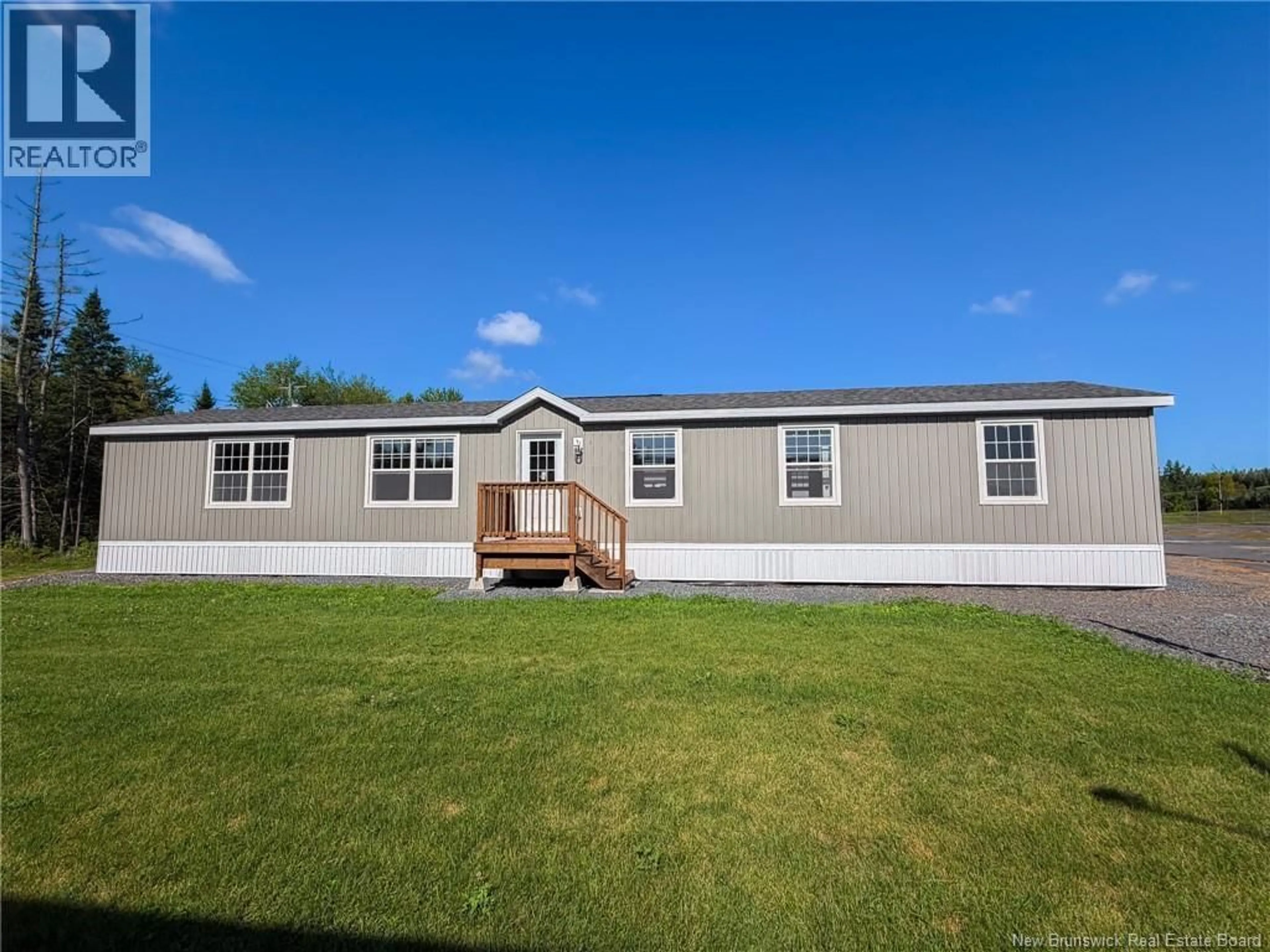 Home with vinyl exterior material, unknown for 45 LUANNE DRIVE, Waasis New Brunswick E3B9E5