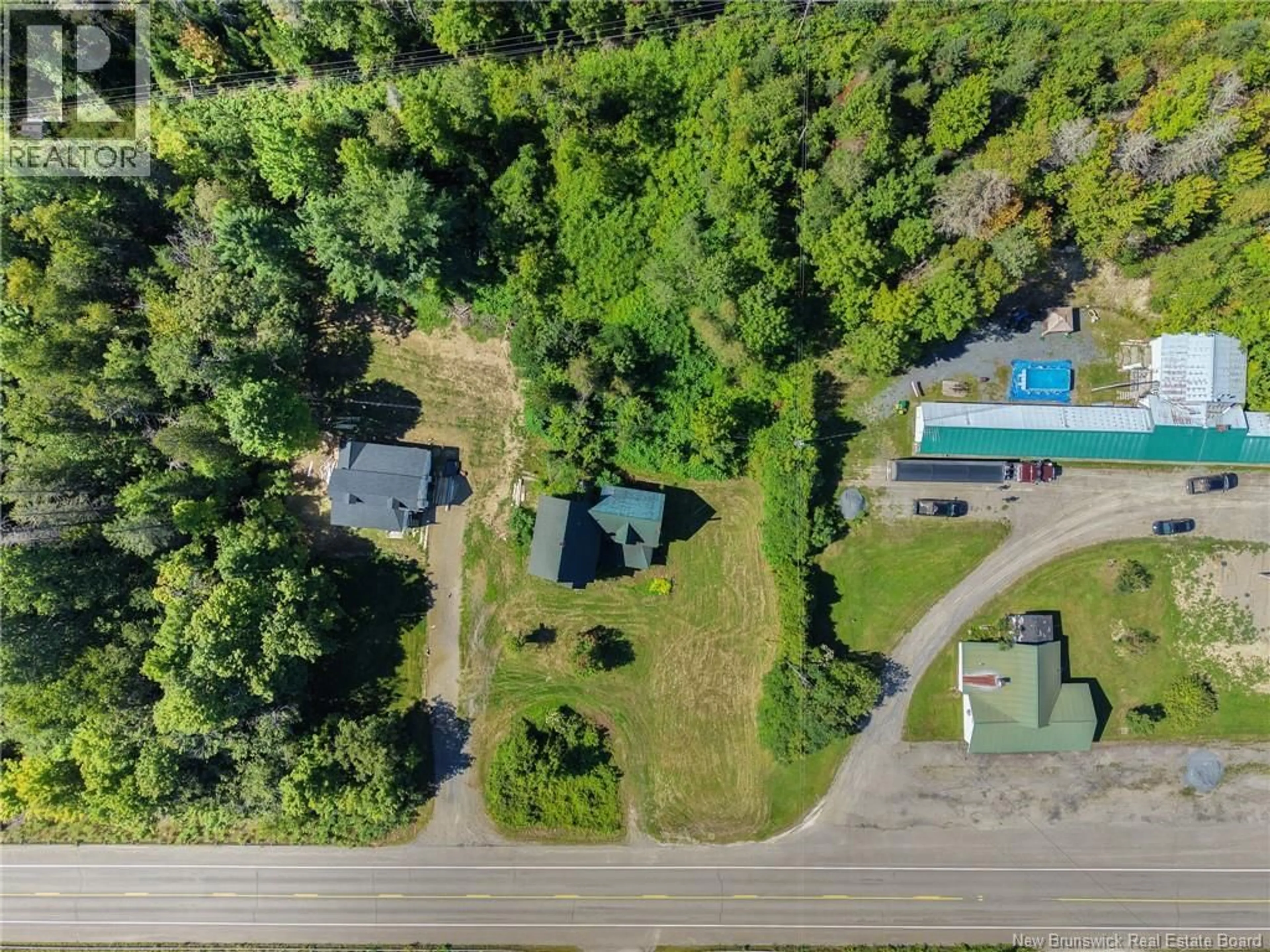 A pic from outside/outdoor area/front of a property/back of a property/a pic from drone, unknown for 7186 ROUTE 102, Dumfries New Brunswick E6G1P7