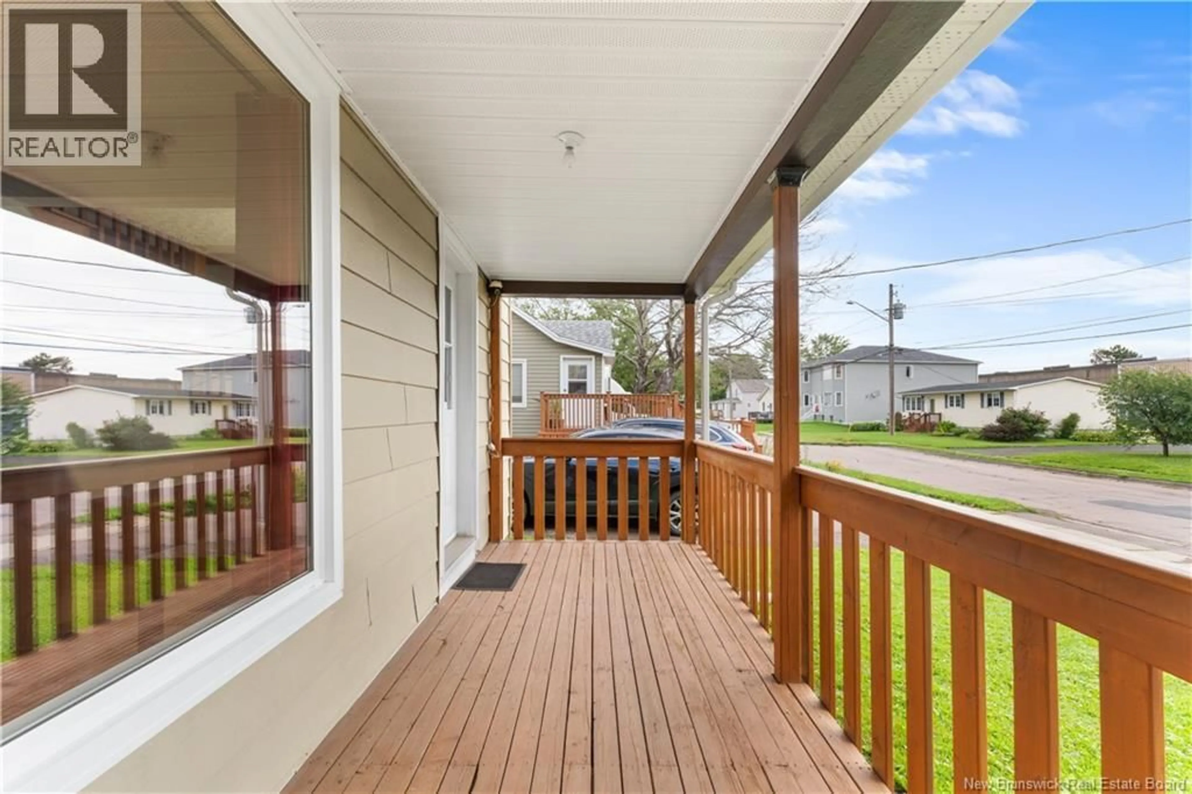Patio, street for 36 SEAMAN, Moncton New Brunswick E1A4B6