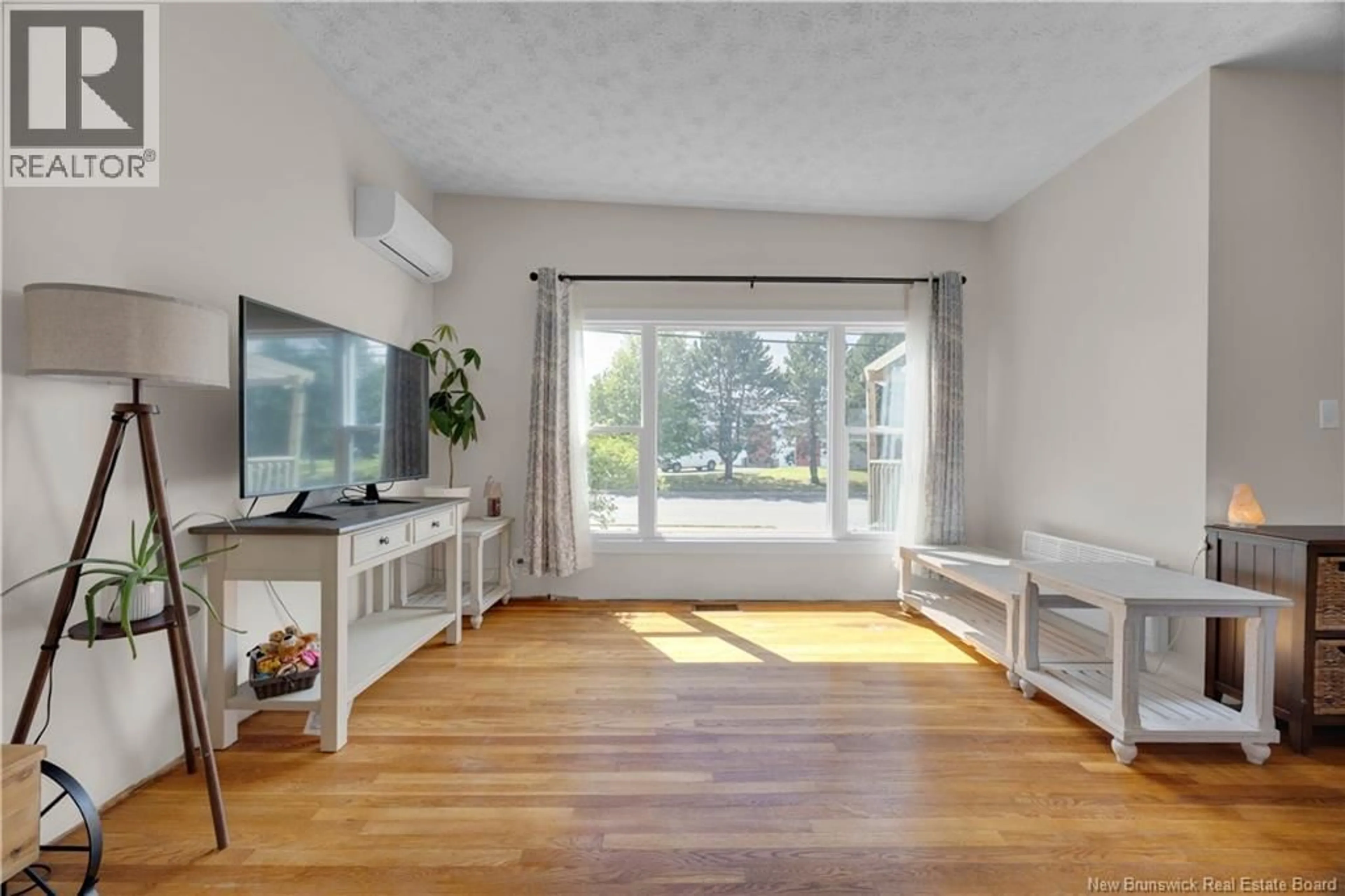 Living room with furniture, unknown for 96 WOODWARD AVENUE, Saint John New Brunswick E2K1Z8
