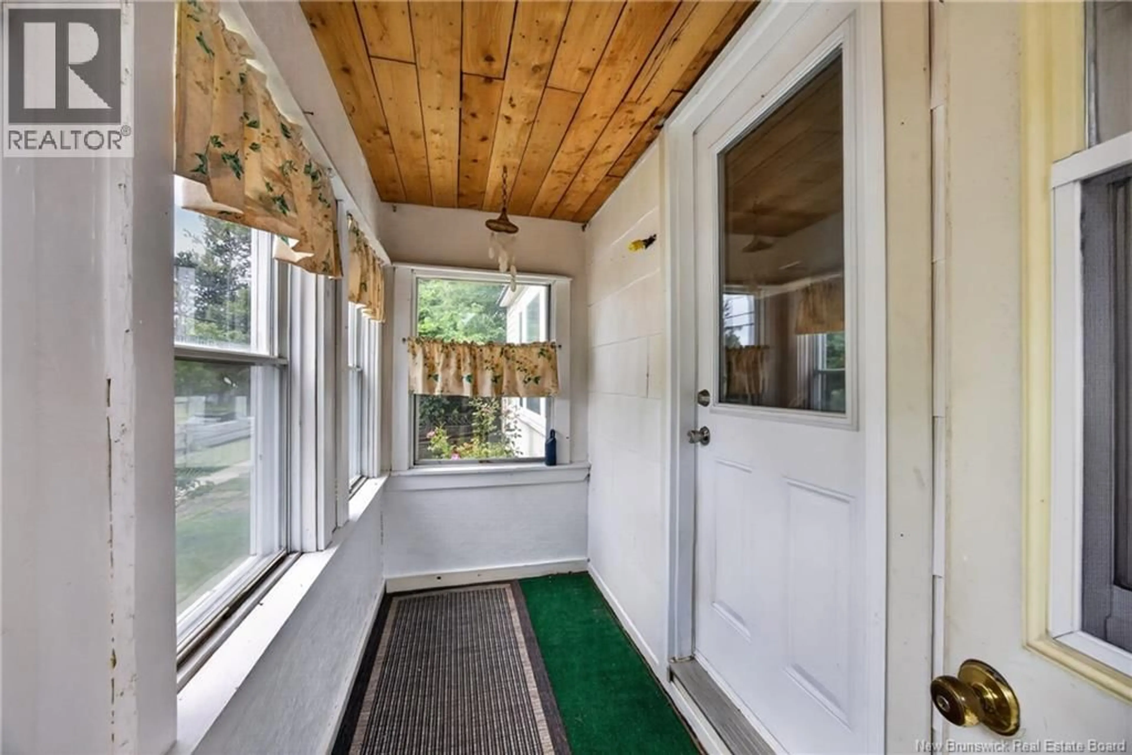 Indoor entryway for 251 CARNEY STREET, Devon New Brunswick E3A3A3