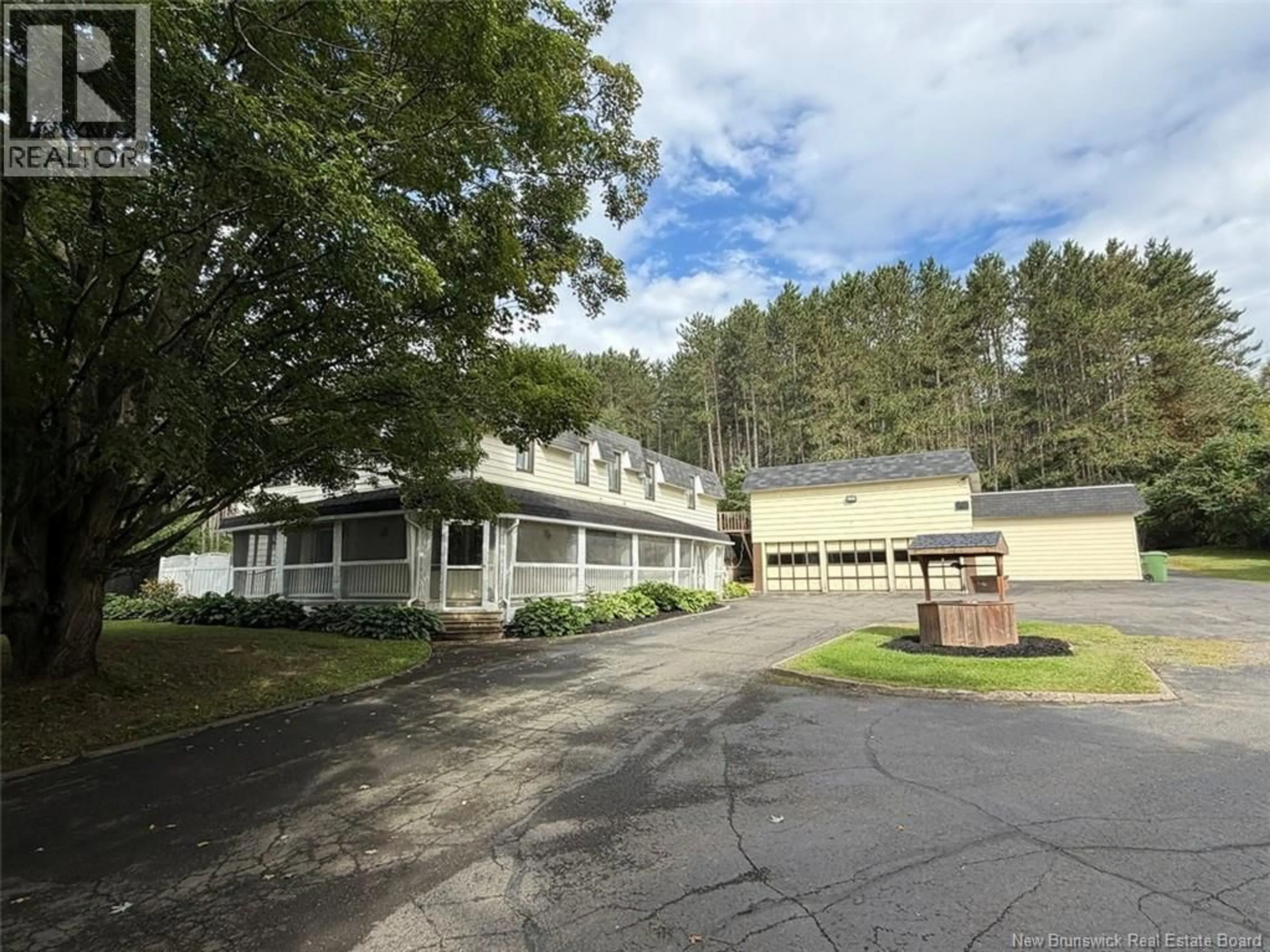 Unknown for 2371 COMMERCIALE STREET, Saint-François-de-Madawaska New Brunswick E7A1B7