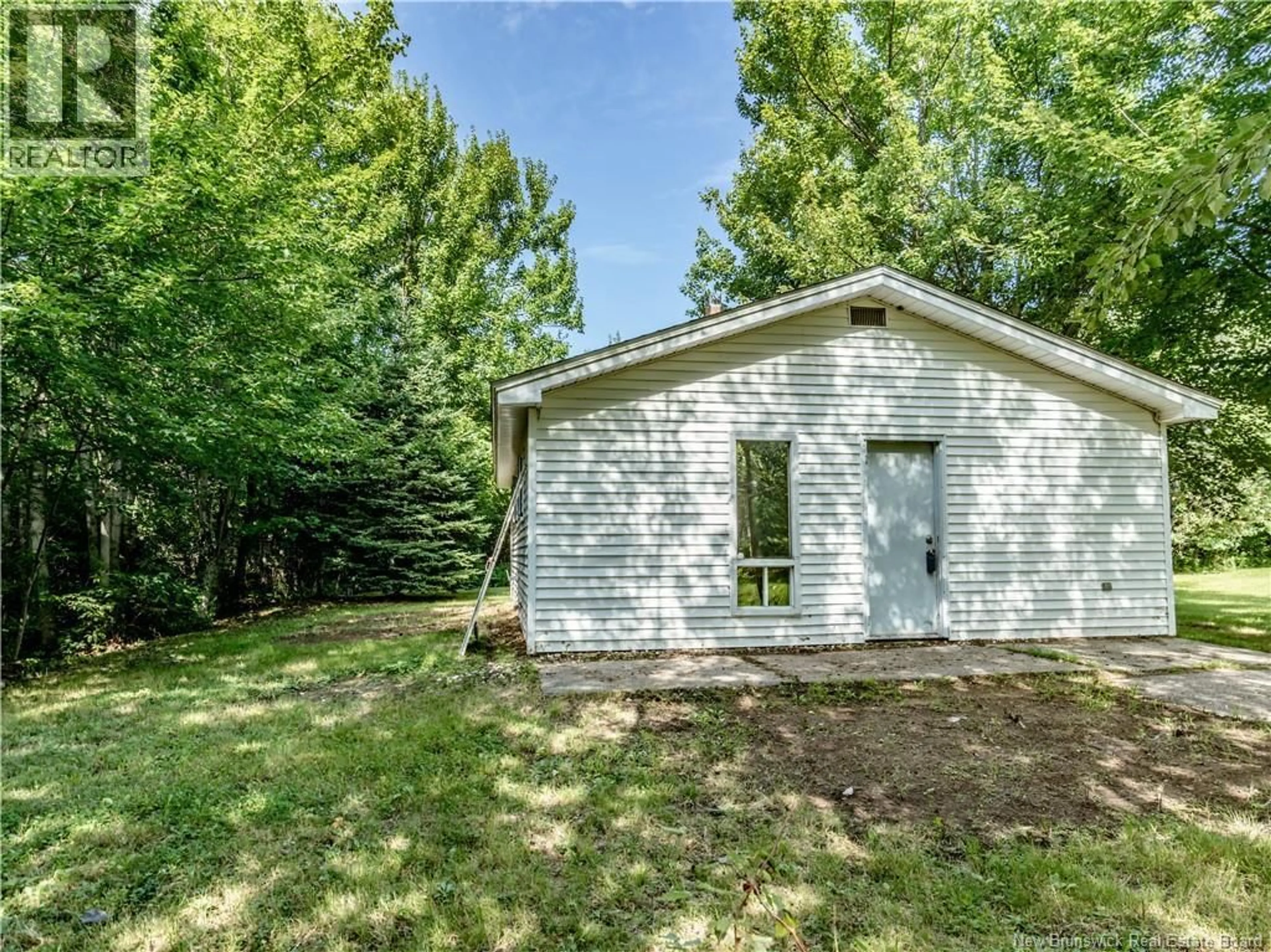 Shed for 26 DES ERABLES, Grand-Barachois New Brunswick E4P7G6