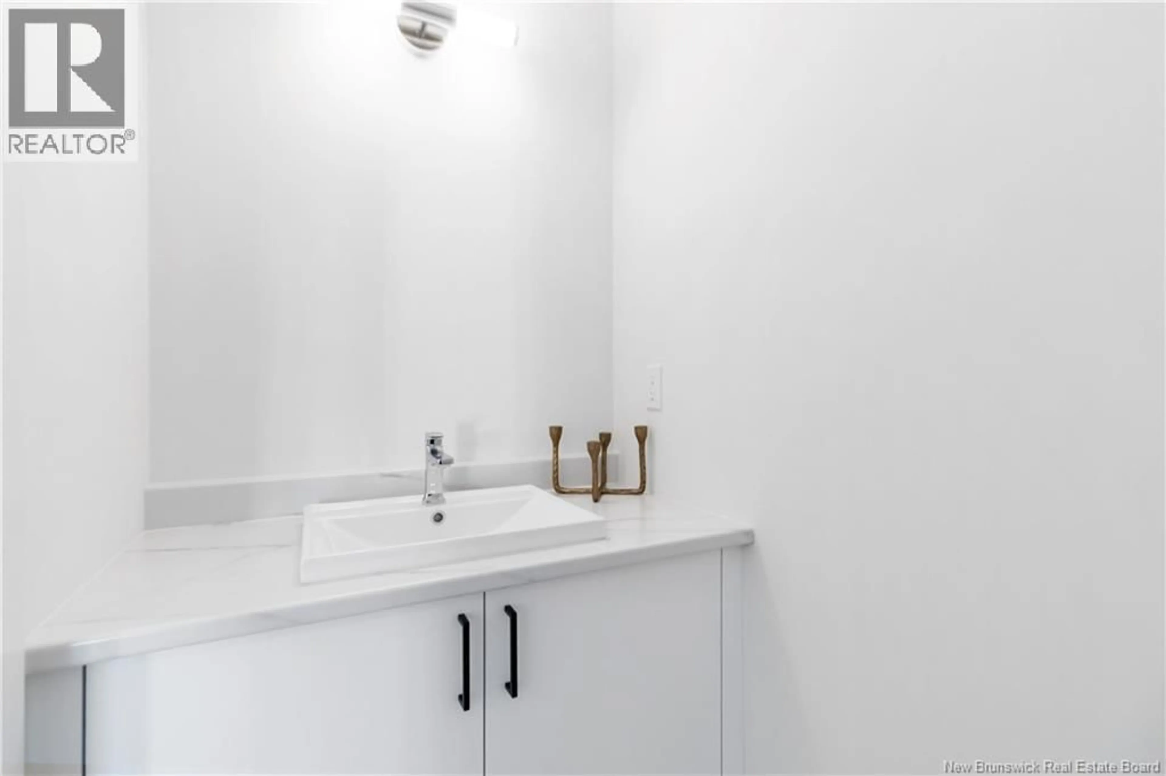 Standard bathroom, ceramic/tile floor for 124 WHITEROCKS DRIVE, Riverview New Brunswick E1B0Y1