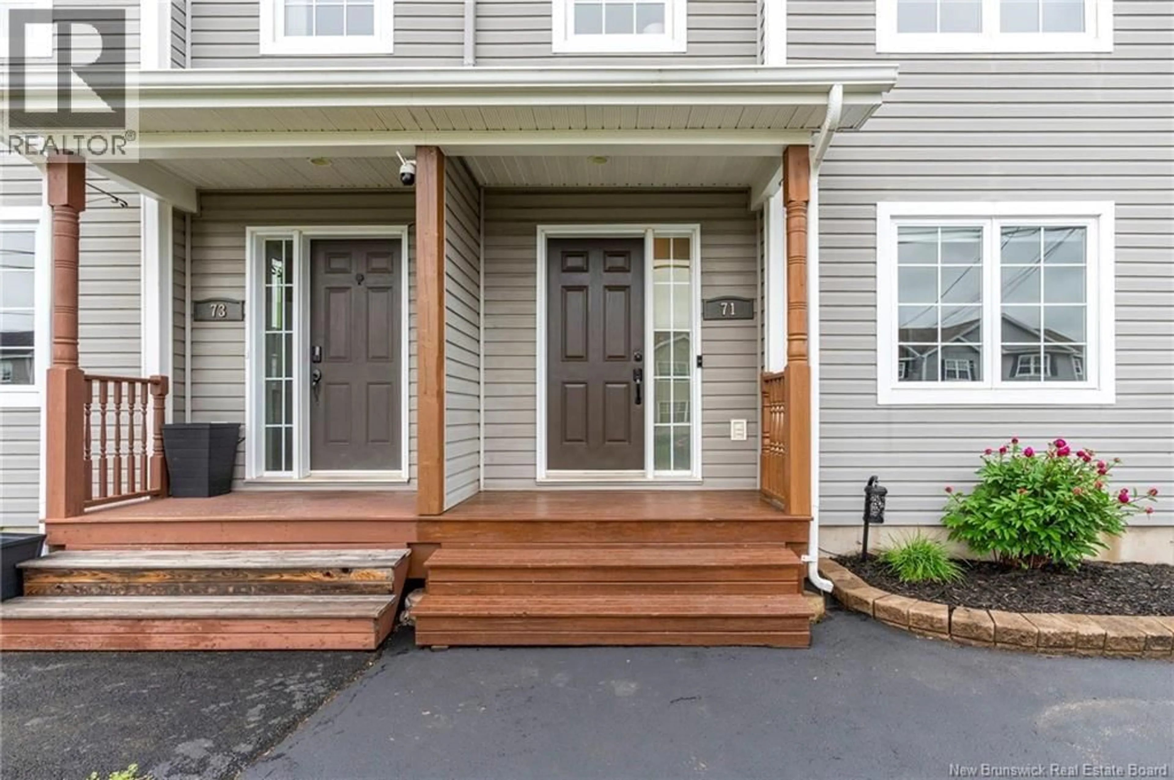 Indoor entryway for 71 HOULAHAN STREET, Dieppe New Brunswick E1A0S9