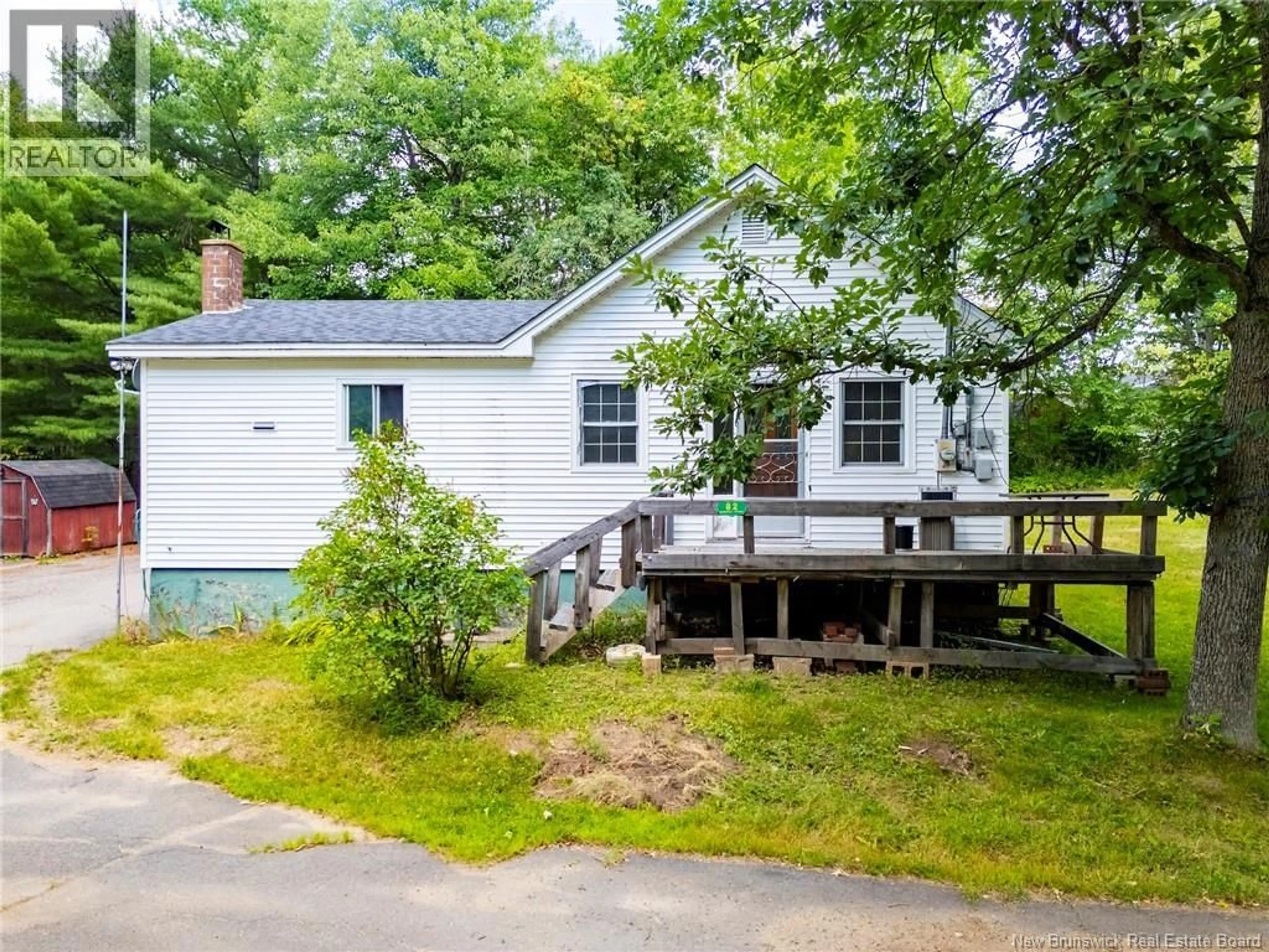 A pic from outside/outdoor area/front of a property/back of a property/a pic from drone, street for 82 CHESTNUT DRIVE, Minto New Brunswick E4B3L5