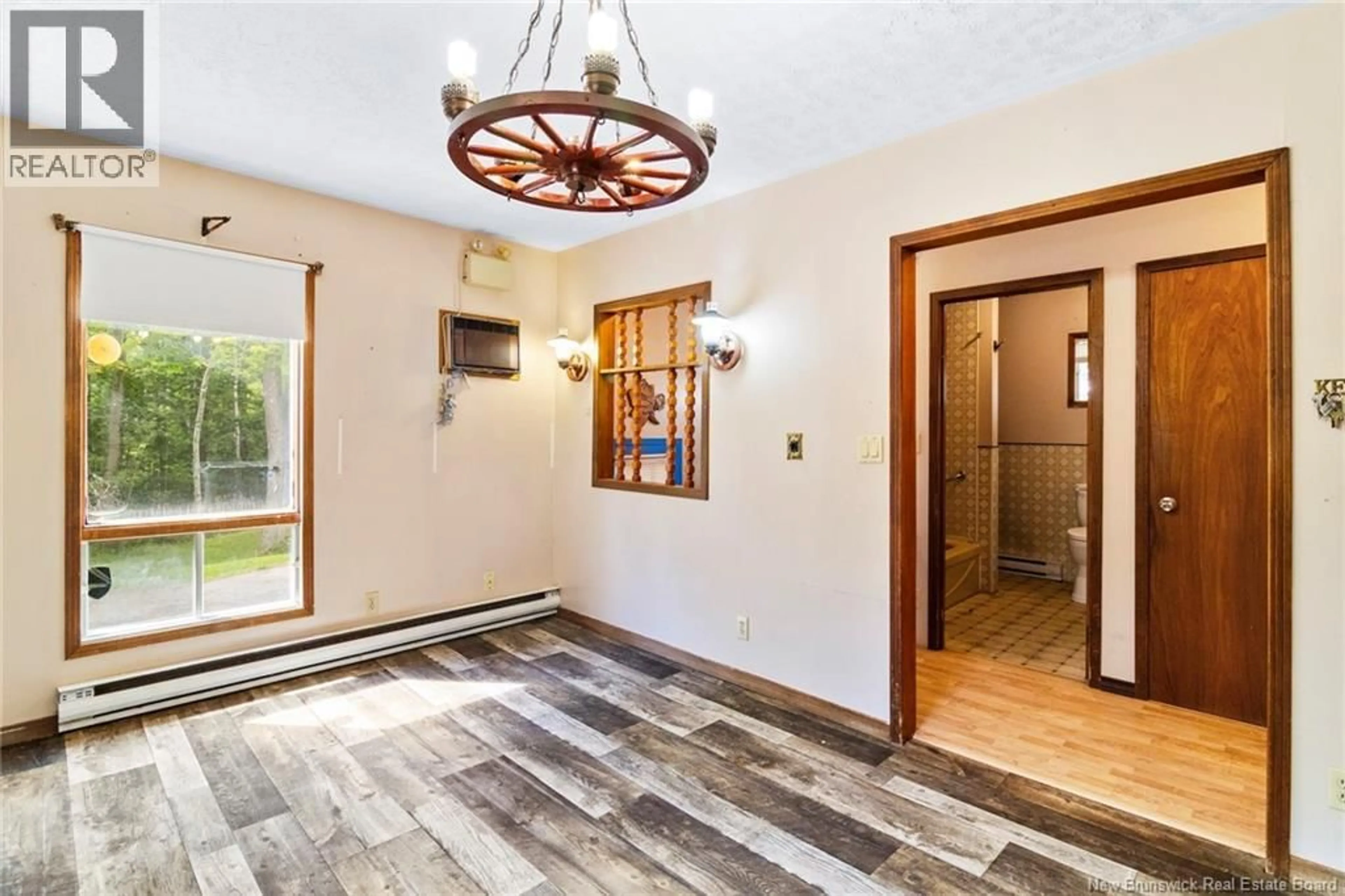 Indoor entryway for 82 CHESTNUT DRIVE, Minto New Brunswick E4B3L5