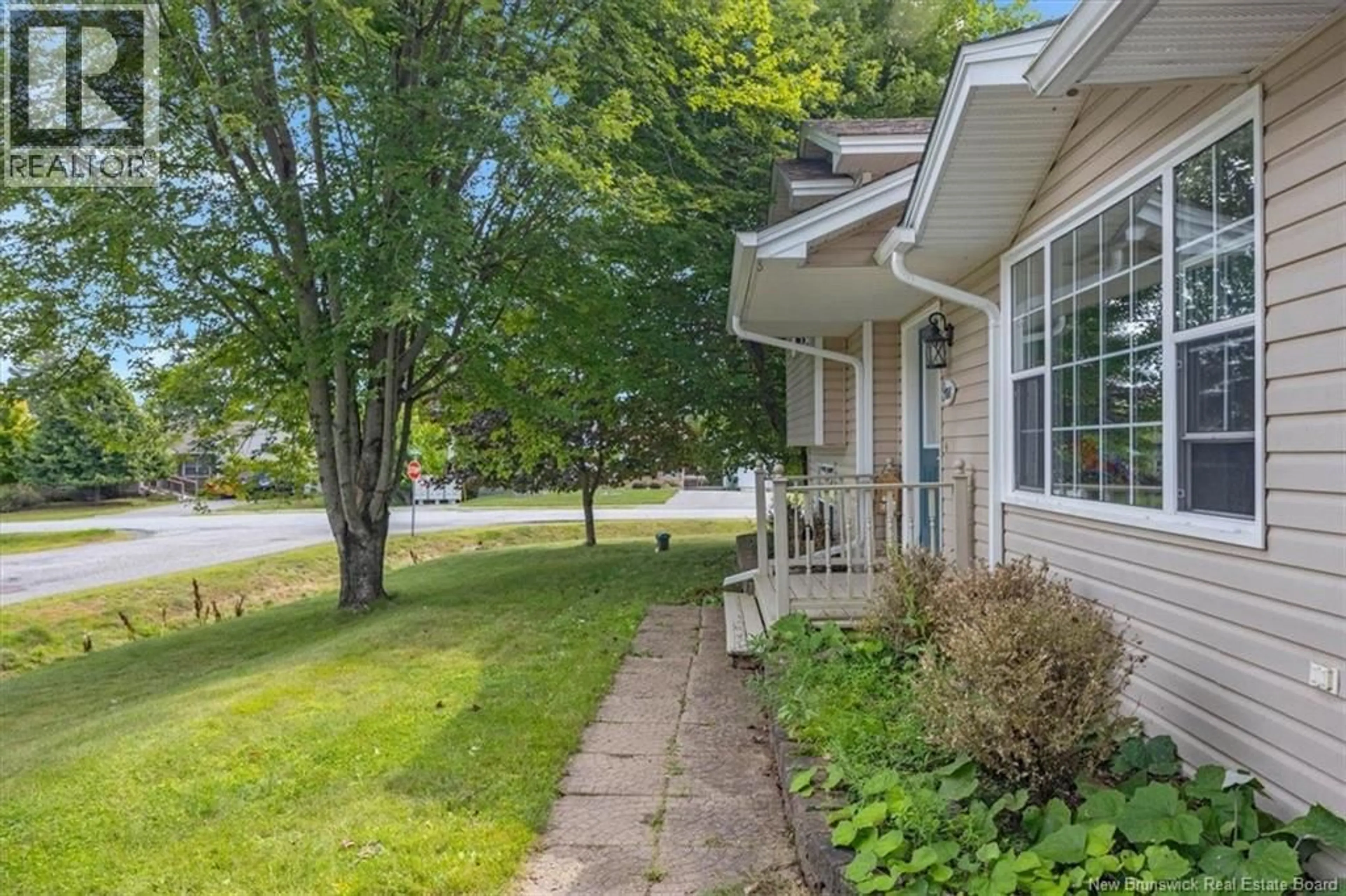 Patio, water/lake/river/ocean view for 1 TAGISH ROAD, Quispamsis New Brunswick E2E6C2