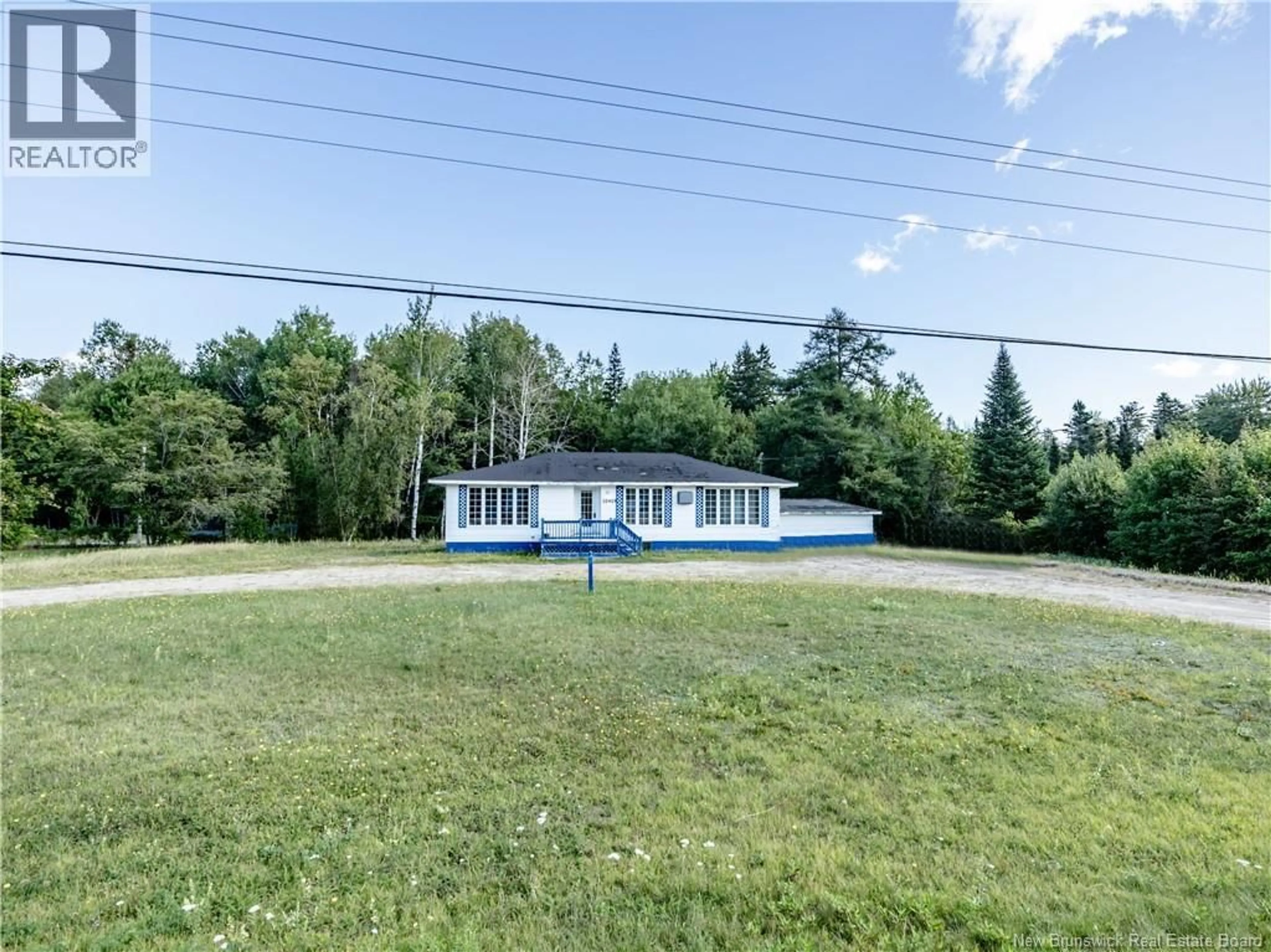 A pic from outside/outdoor area/front of a property/back of a property/a pic from drone, building for 10419 ROUTE 134, Saint-Louis-De-Kent New Brunswick E4X1J5
