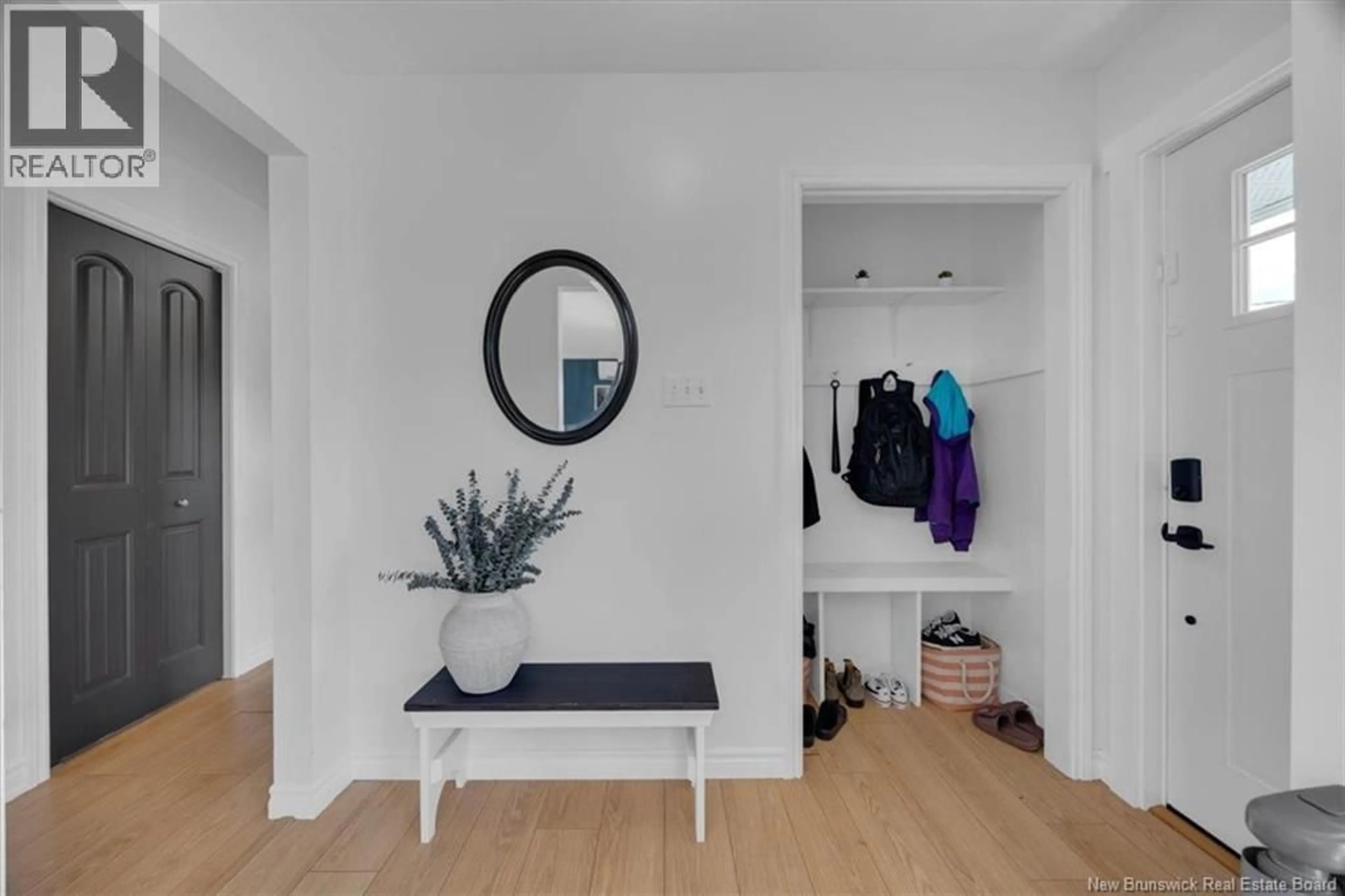 Indoor entryway for 16 BROOK STREET, Quispamsis New Brunswick E2G1P3