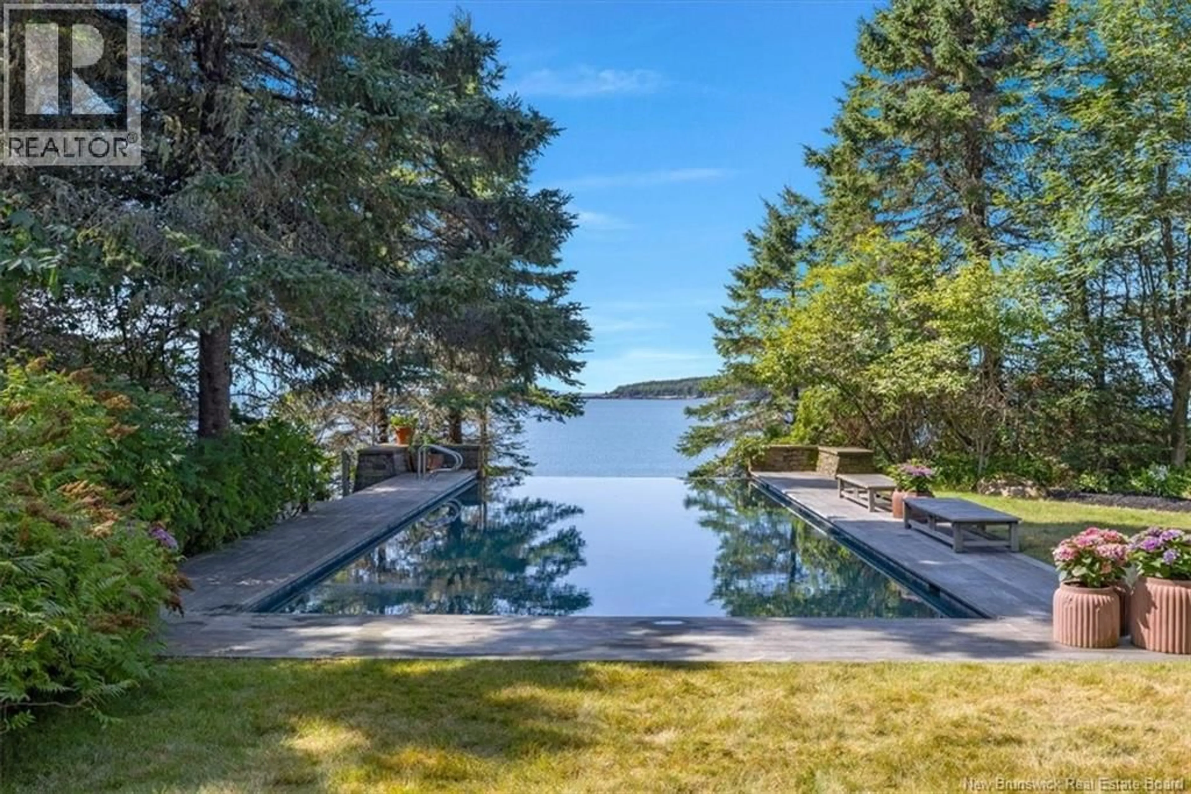 Pool for 25 TRAVIS LANE, New River Beach New Brunswick E5J1H6