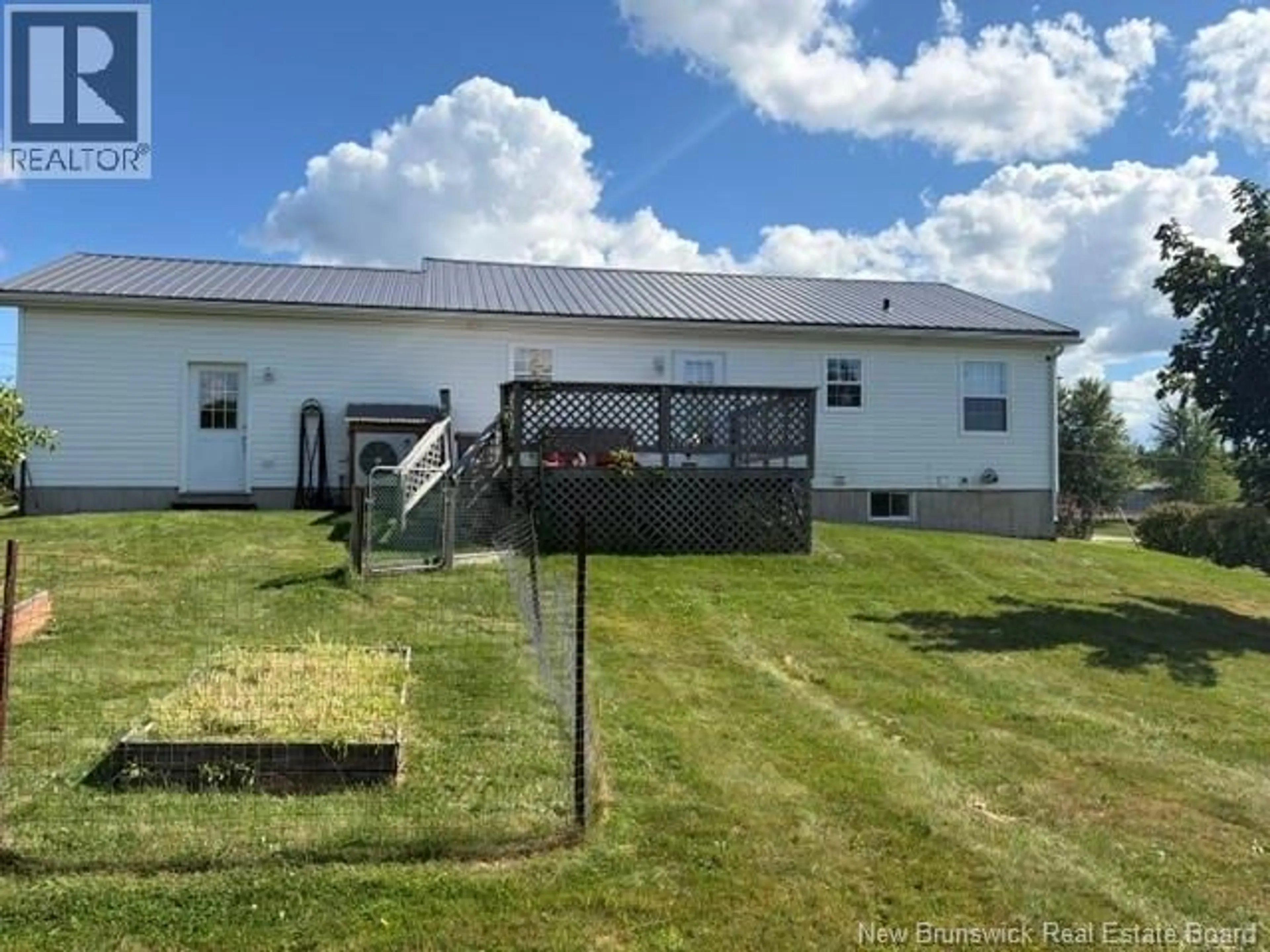A pic from outside/outdoor area/front of a property/back of a property/a pic from drone, building for 8 JACOB STREET, Sussex Corner New Brunswick E4E0G2