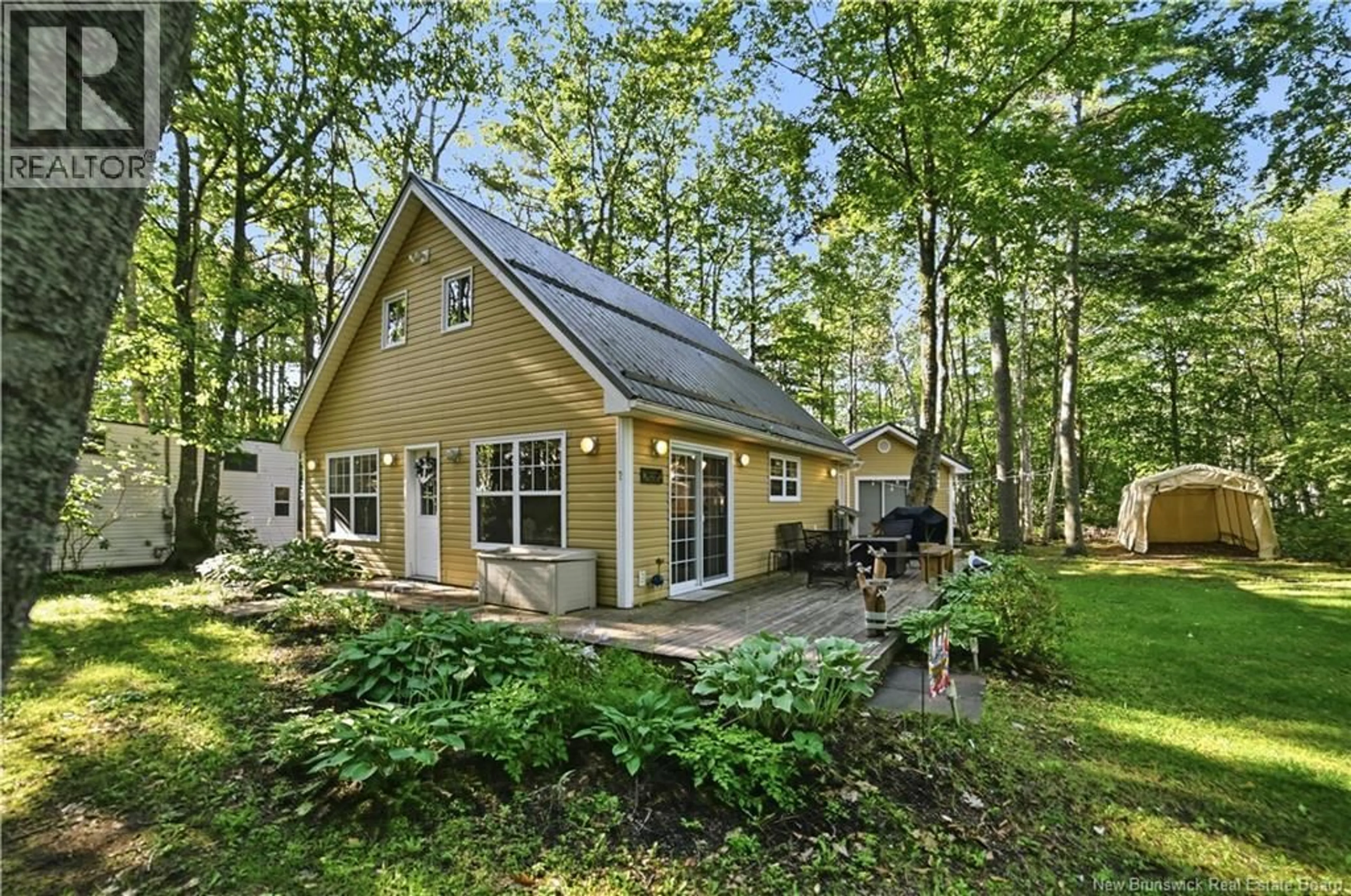 Home with vinyl exterior material, water/lake/river/ocean view for 7 BUCCANEER, Cocagne New Brunswick E4R2G7