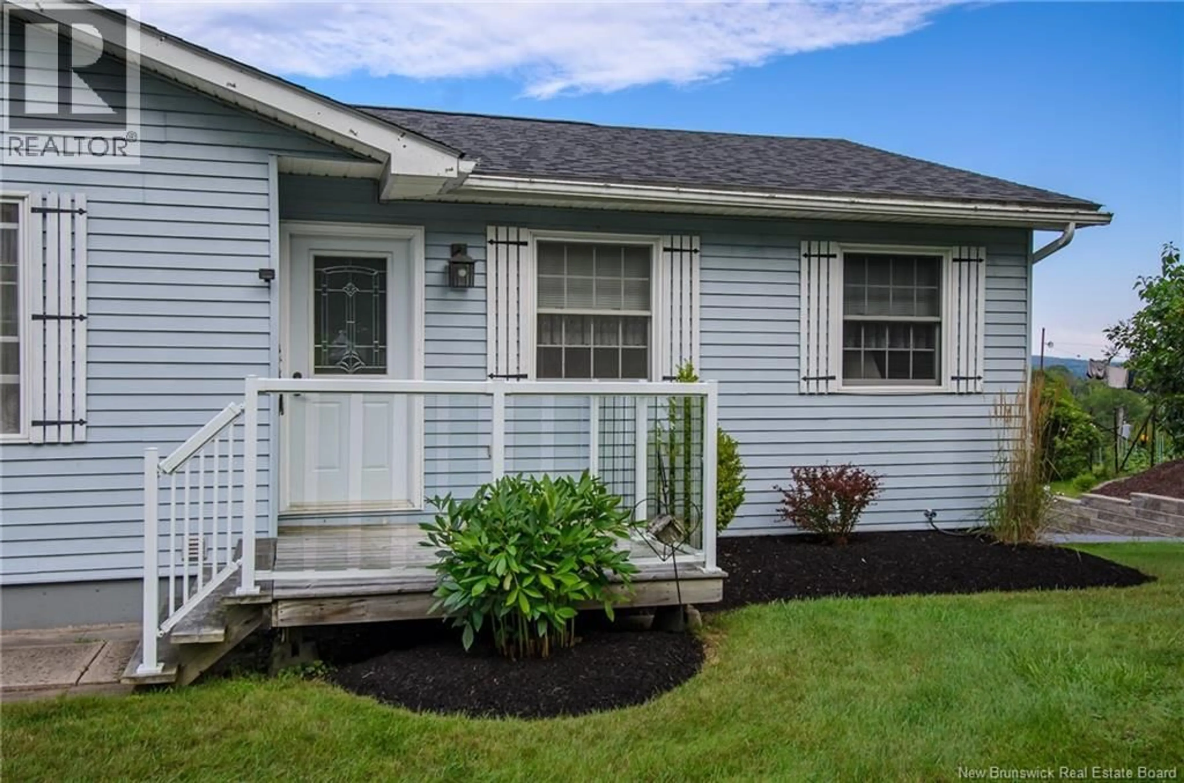 Home with vinyl exterior material, street for 1 GARY COURT, Grand Bay-Westfield New Brunswick E5K3M3